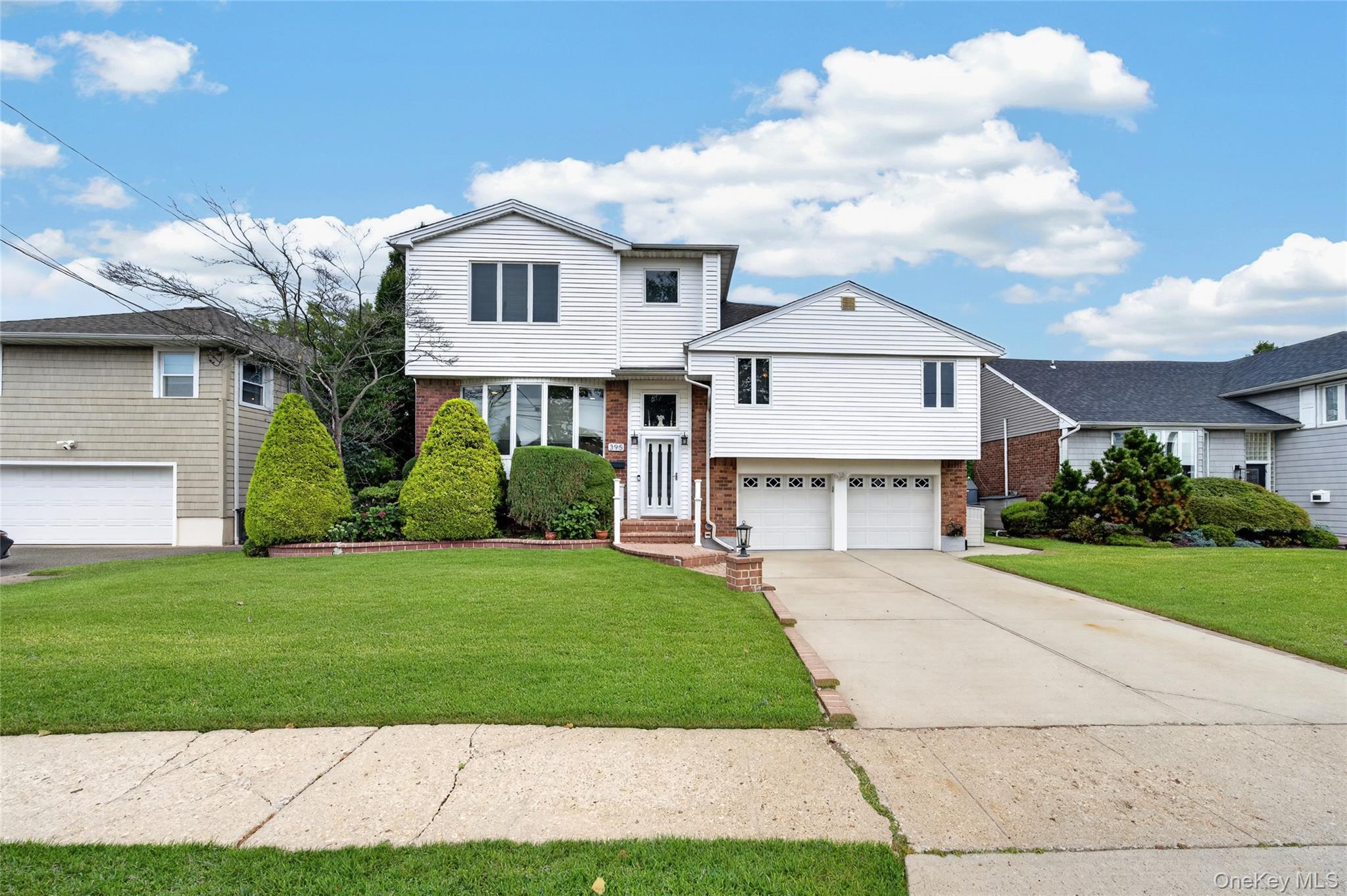 395 Bunker Drive – For Sale photo 2