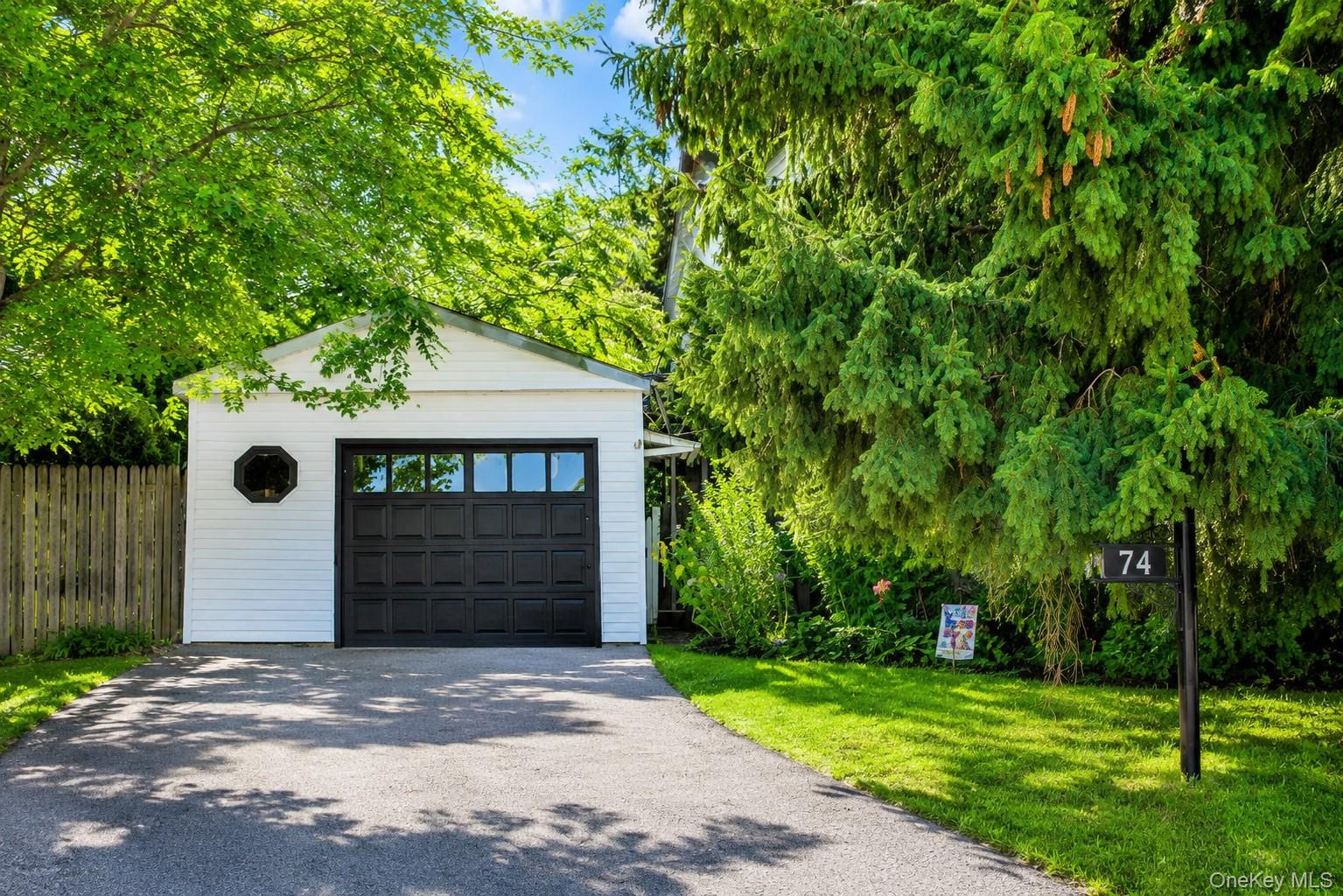 1 Glen Cove Drive – For Sale