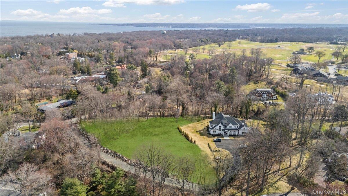 36 Cow Neck Road – For Sale photo 16