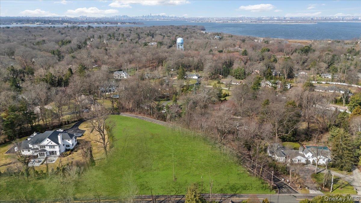 36 Cow Neck Road – For Sale photo 15