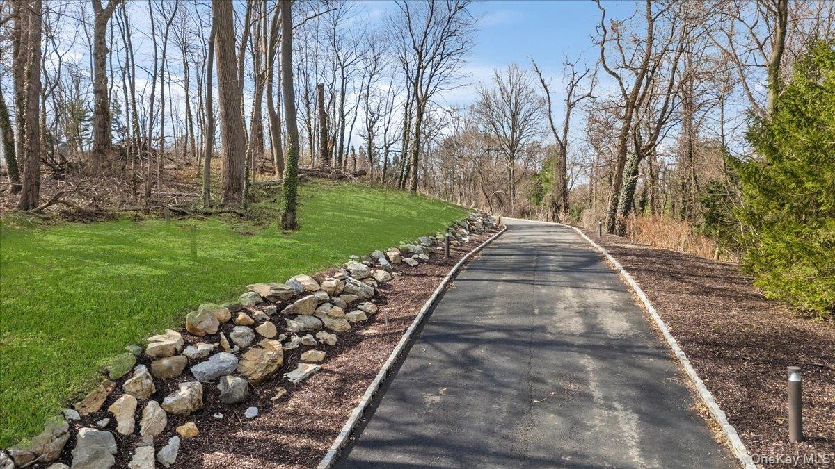 36 Cow Neck Road – For Sale photo 10