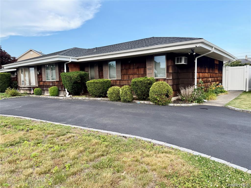 89 Bruce Avenue – For Sale photo 3