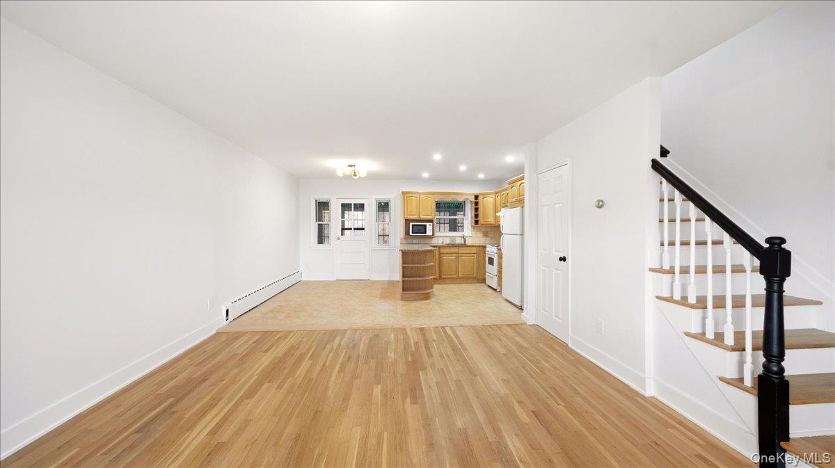 3337 Gunther Avenue – For Sale photo 2