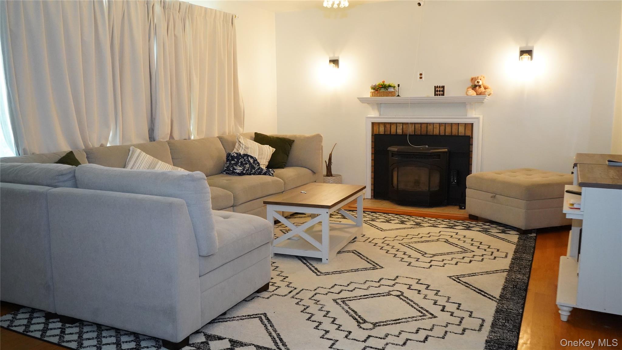 31 Still Road – For Sale photo 15