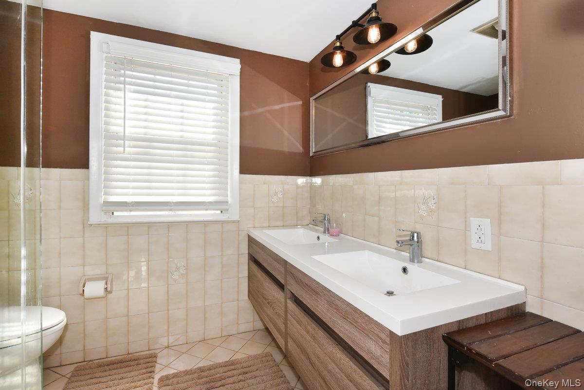 93 Gilmore Boulevard – For Sale photo 13