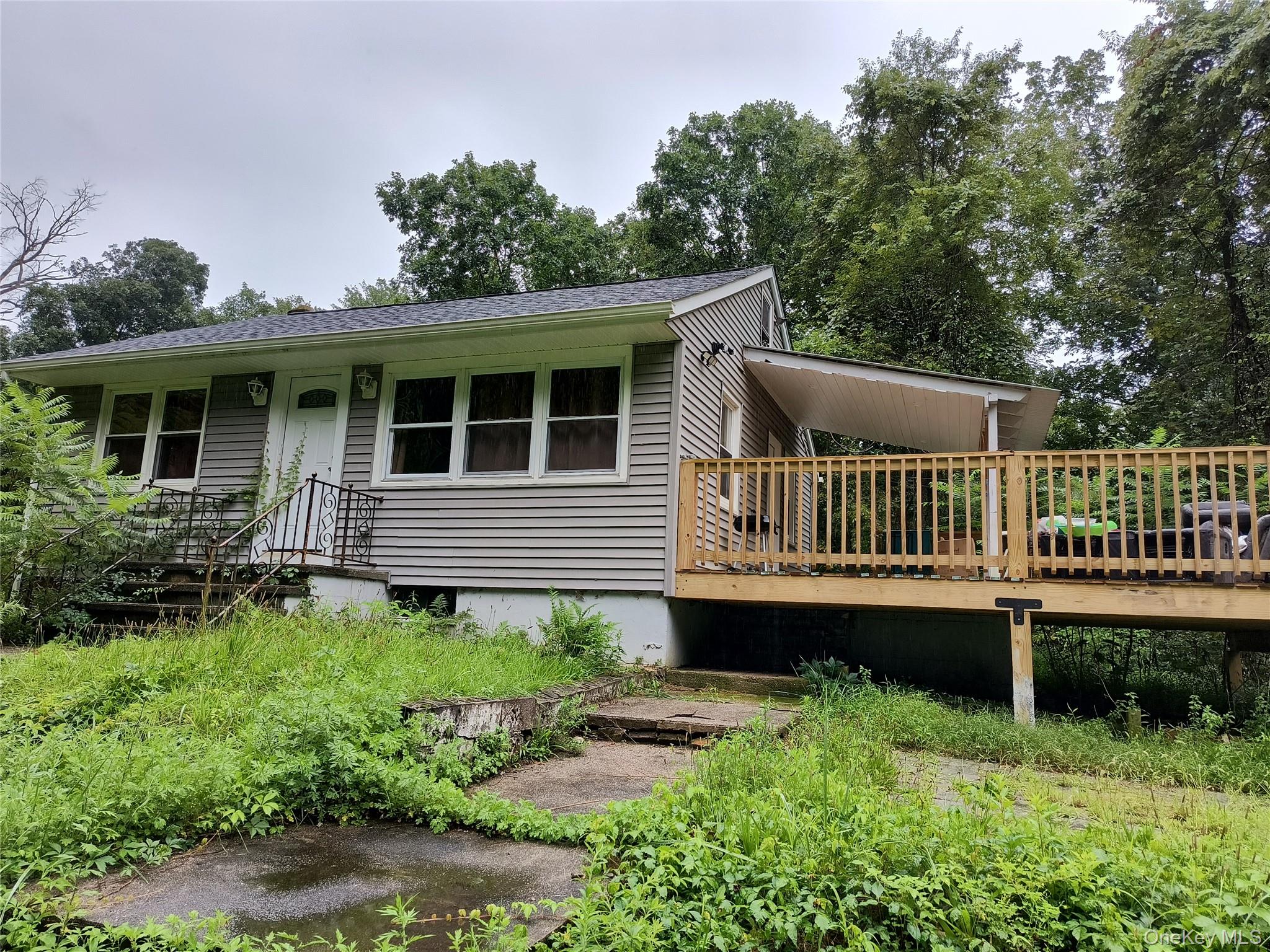 28 Pine Tree Lane – For Rent