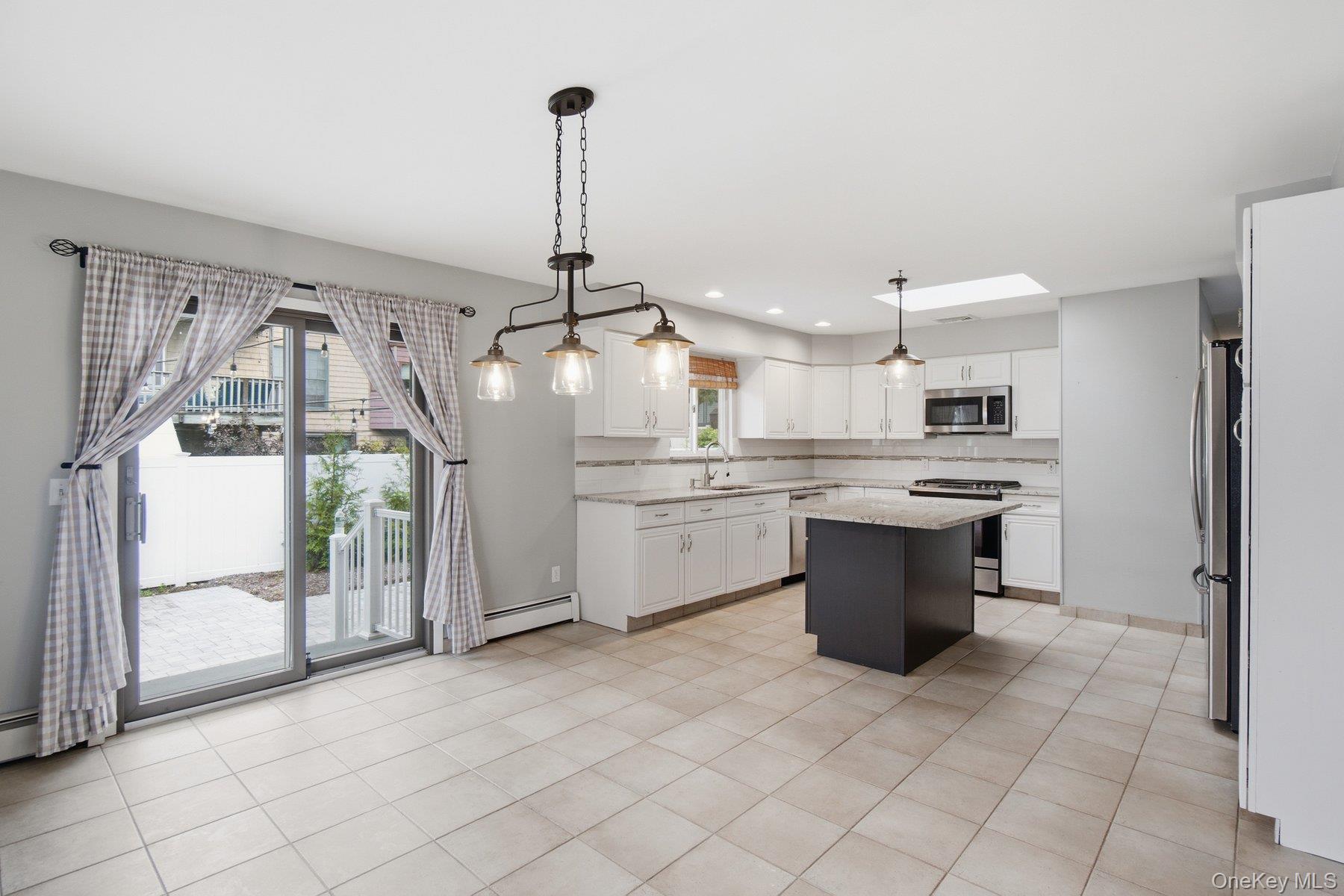 5 Willow Street – For Sale photo 9