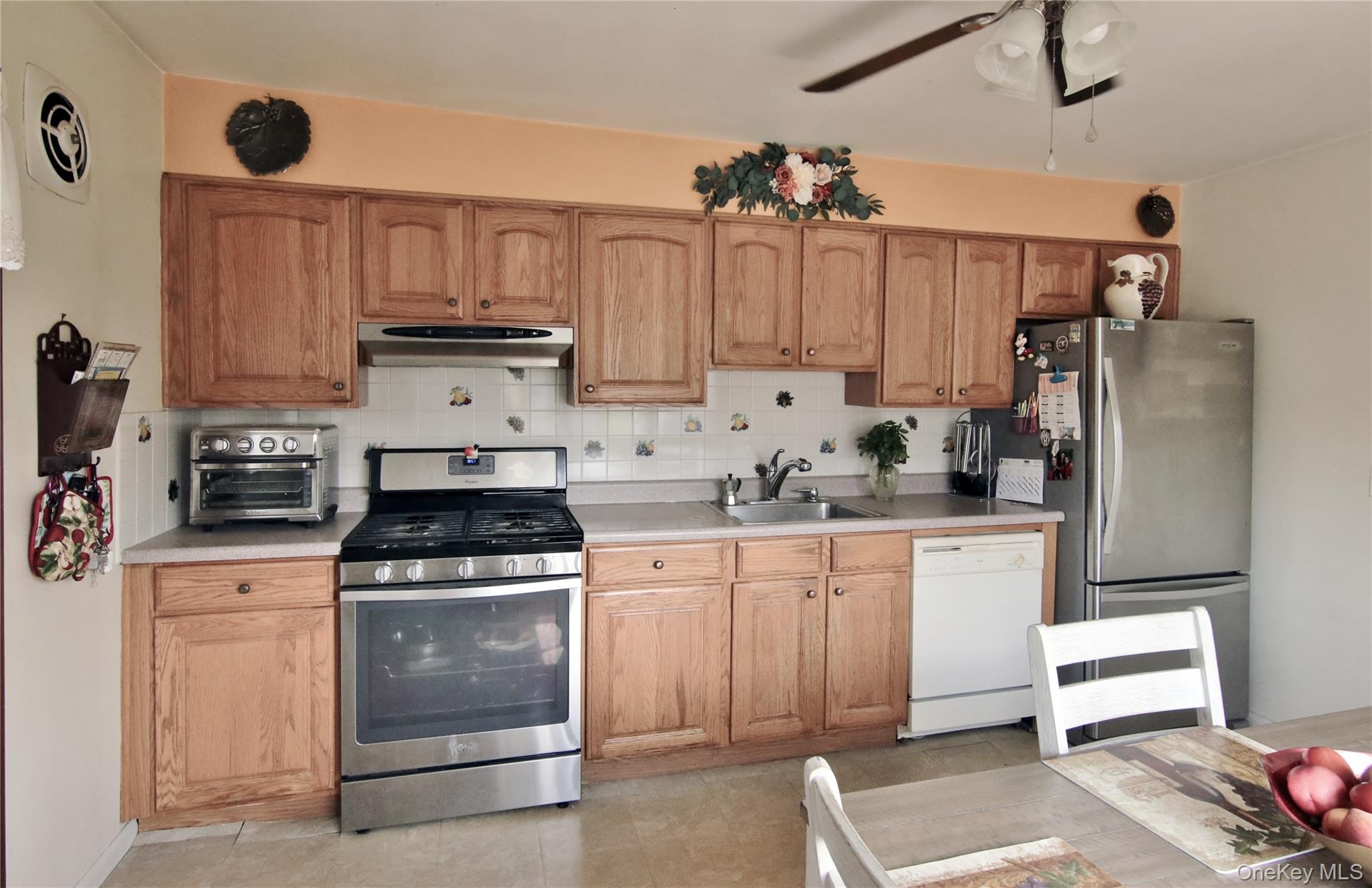 201 Bennett Avenue – For Sale photo 3