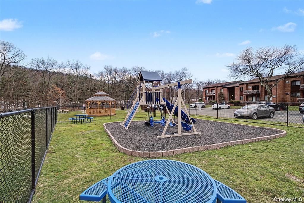 13 Darian Court, Unit 2A photo 16