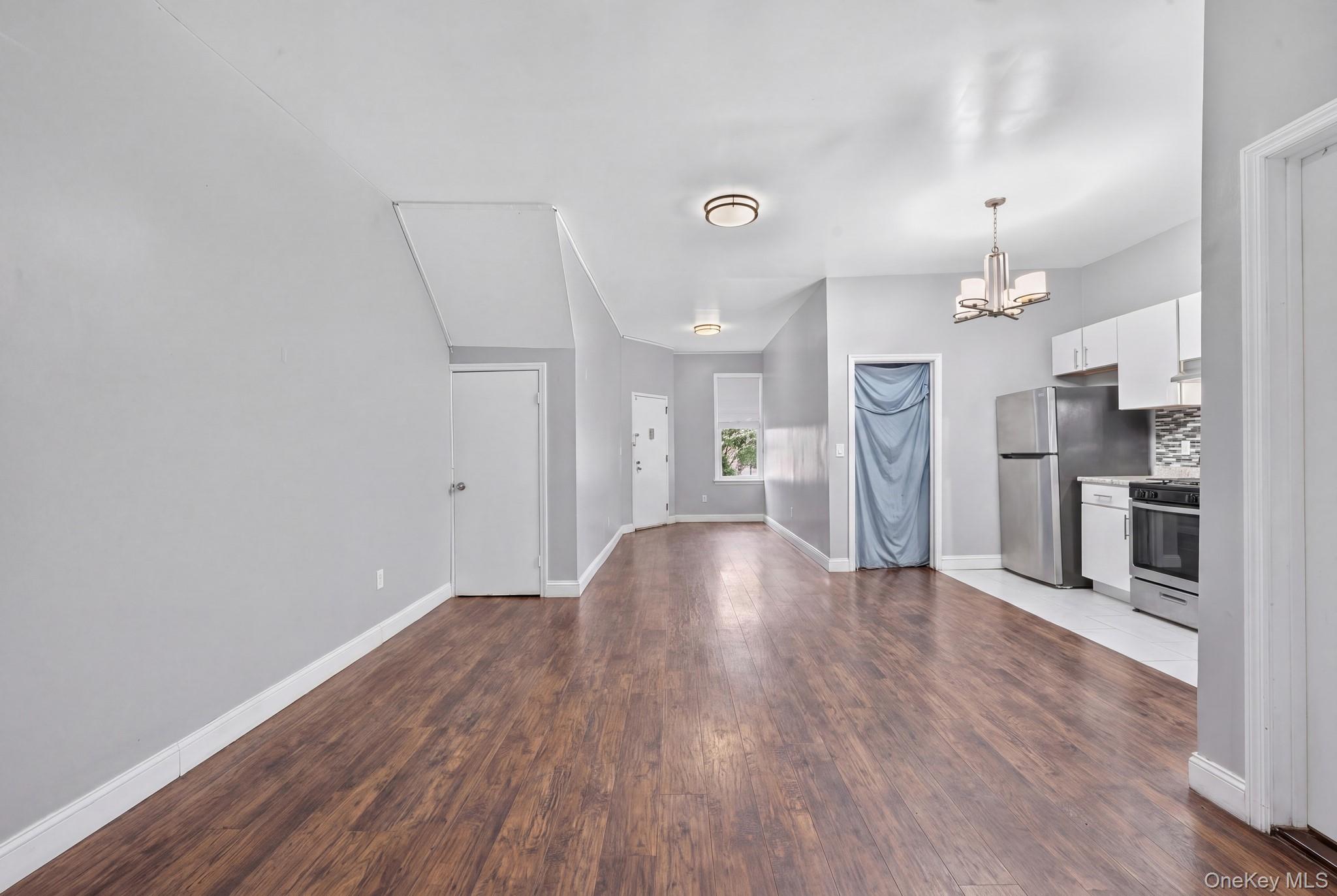 416 Van Siclen Avenue – For Sale photo 3
