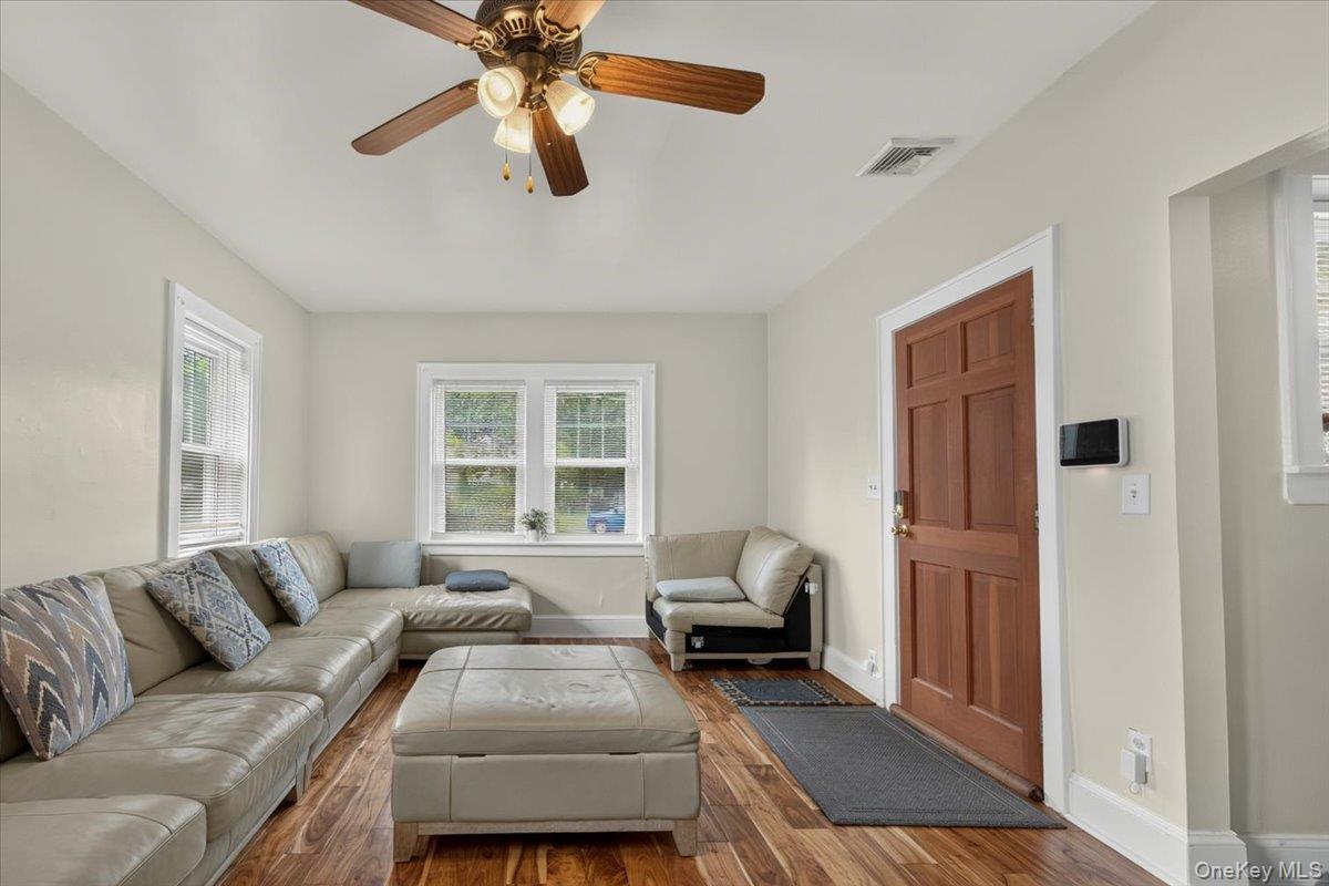 510 Secatogue Avenue – For Sale photo 8