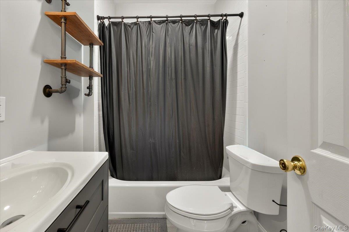510 Secatogue Avenue – For Sale photo 13