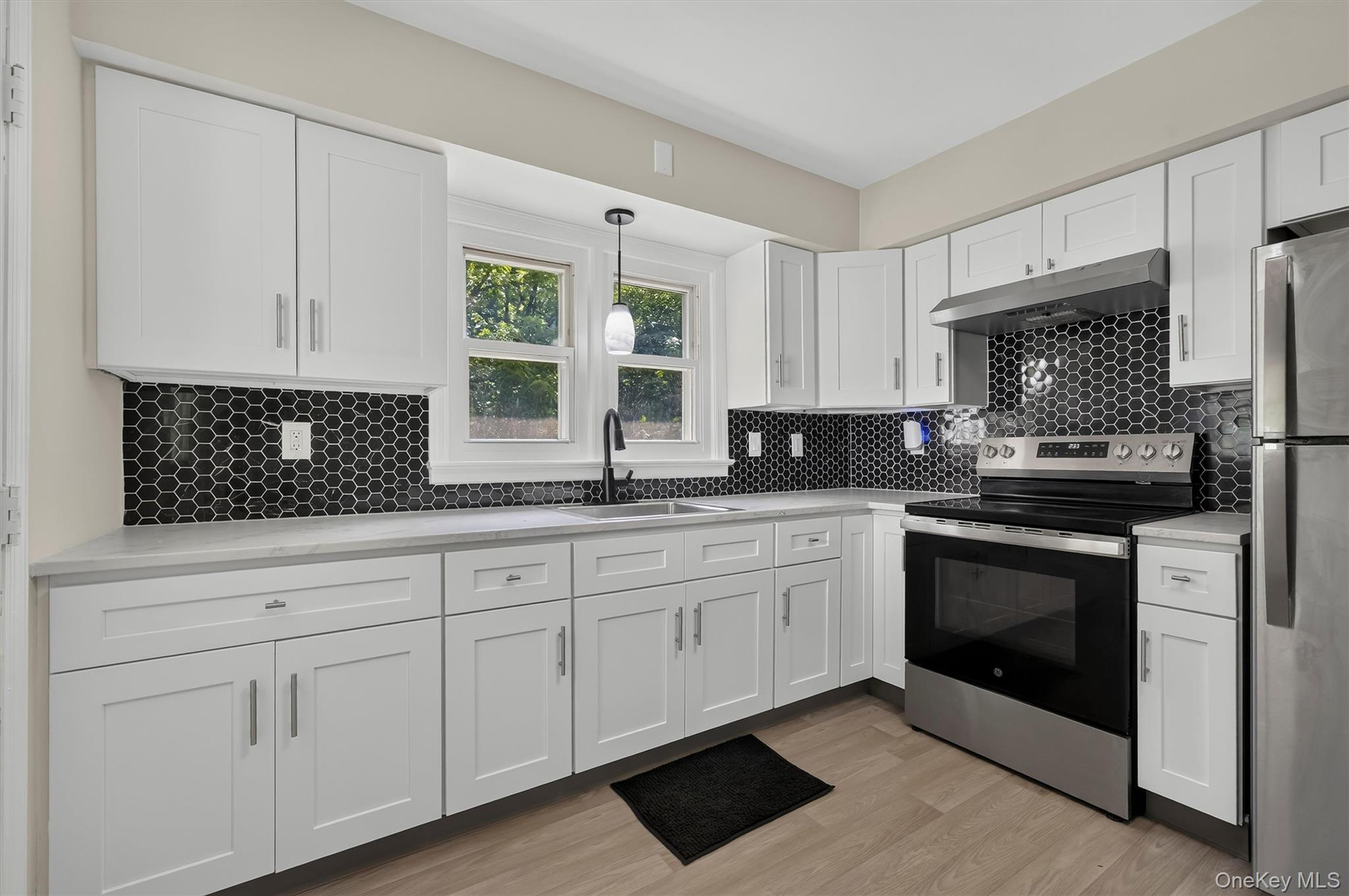 31 Leslie Road – For Sale photo 19