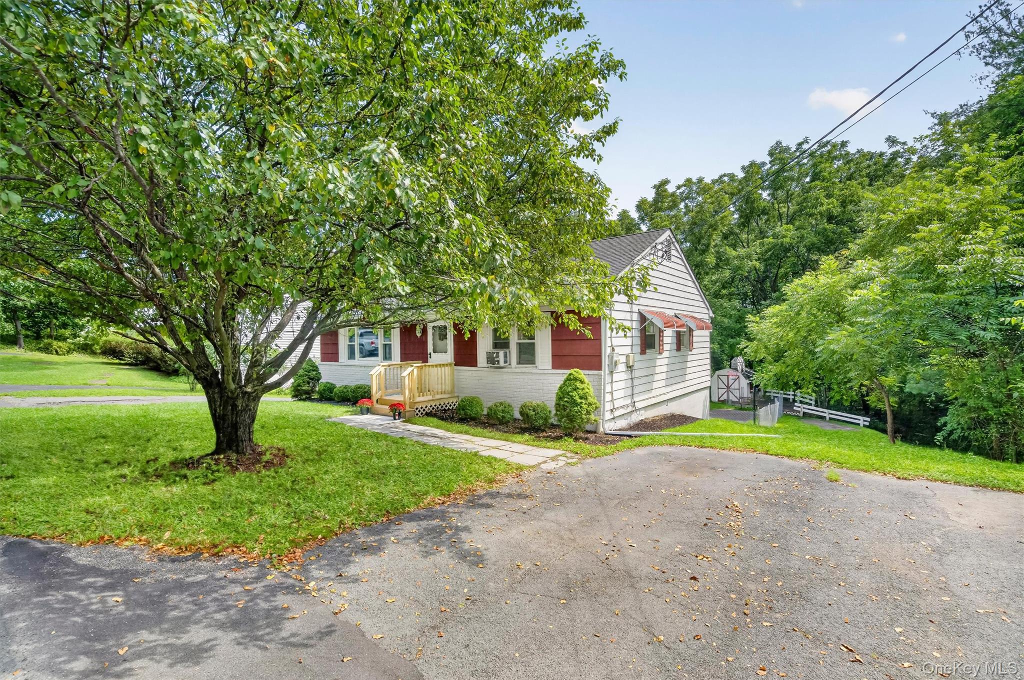 31 Leslie Road – For Sale photo 8