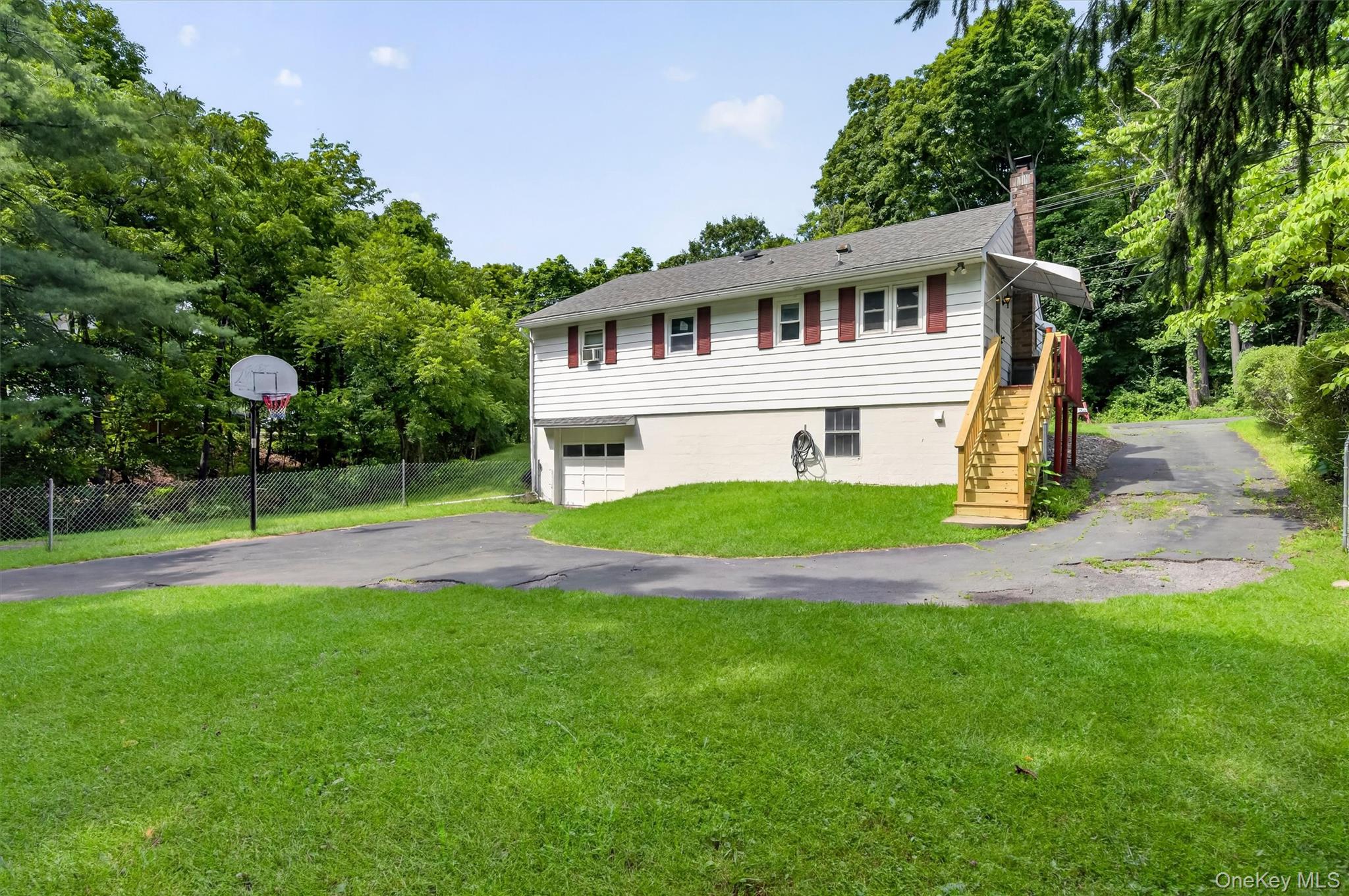 31 Leslie Road – For Sale photo 6