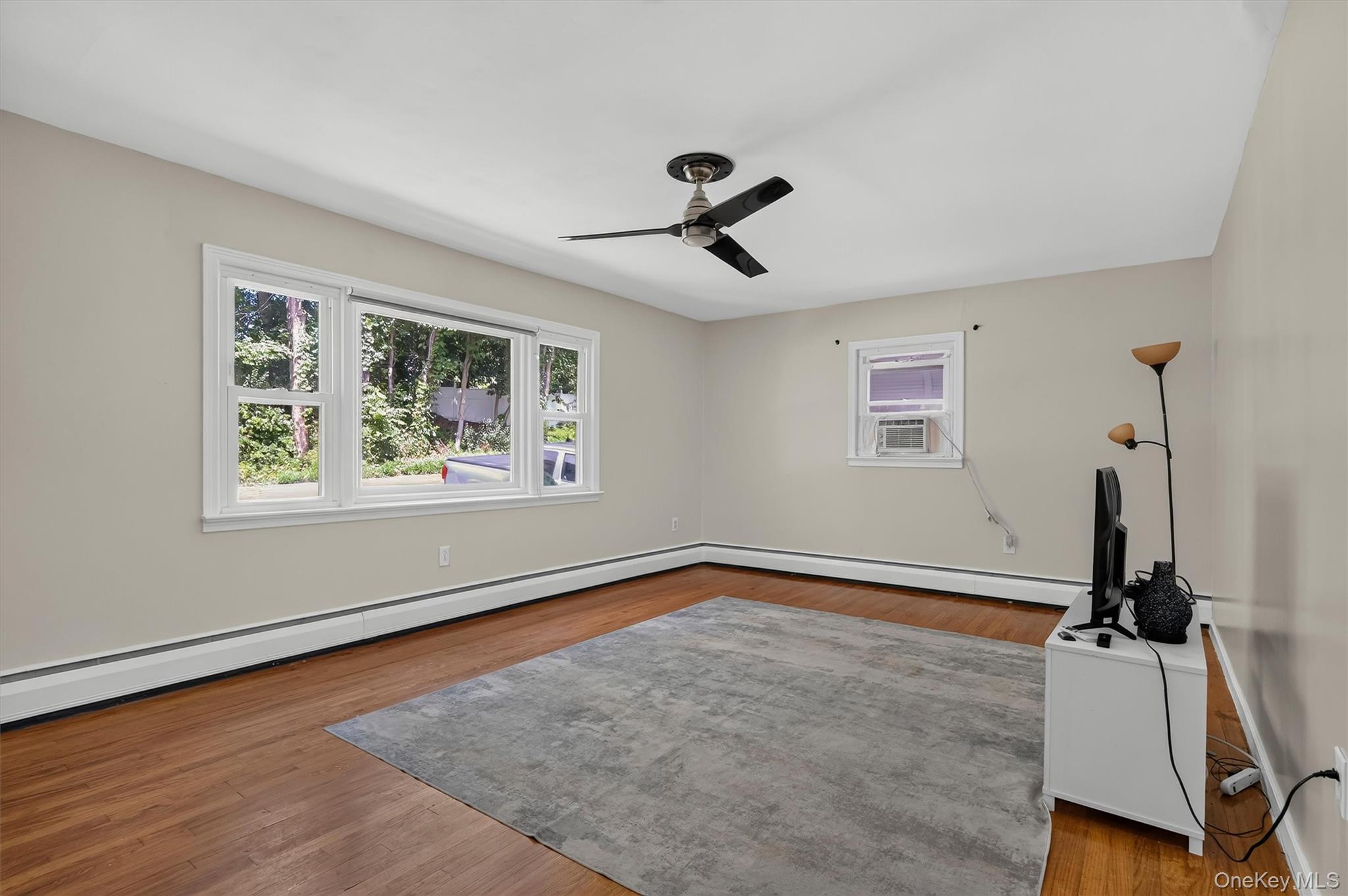 31 Leslie Road – For Sale photo 14