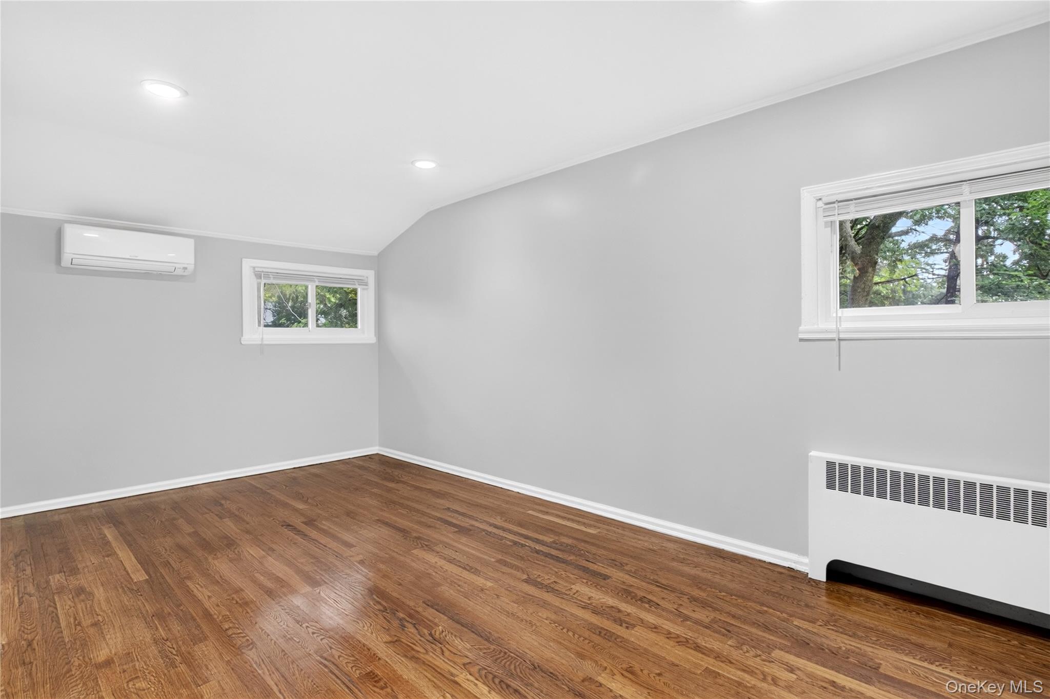 50 Commander Avenue – For Sale photo 33