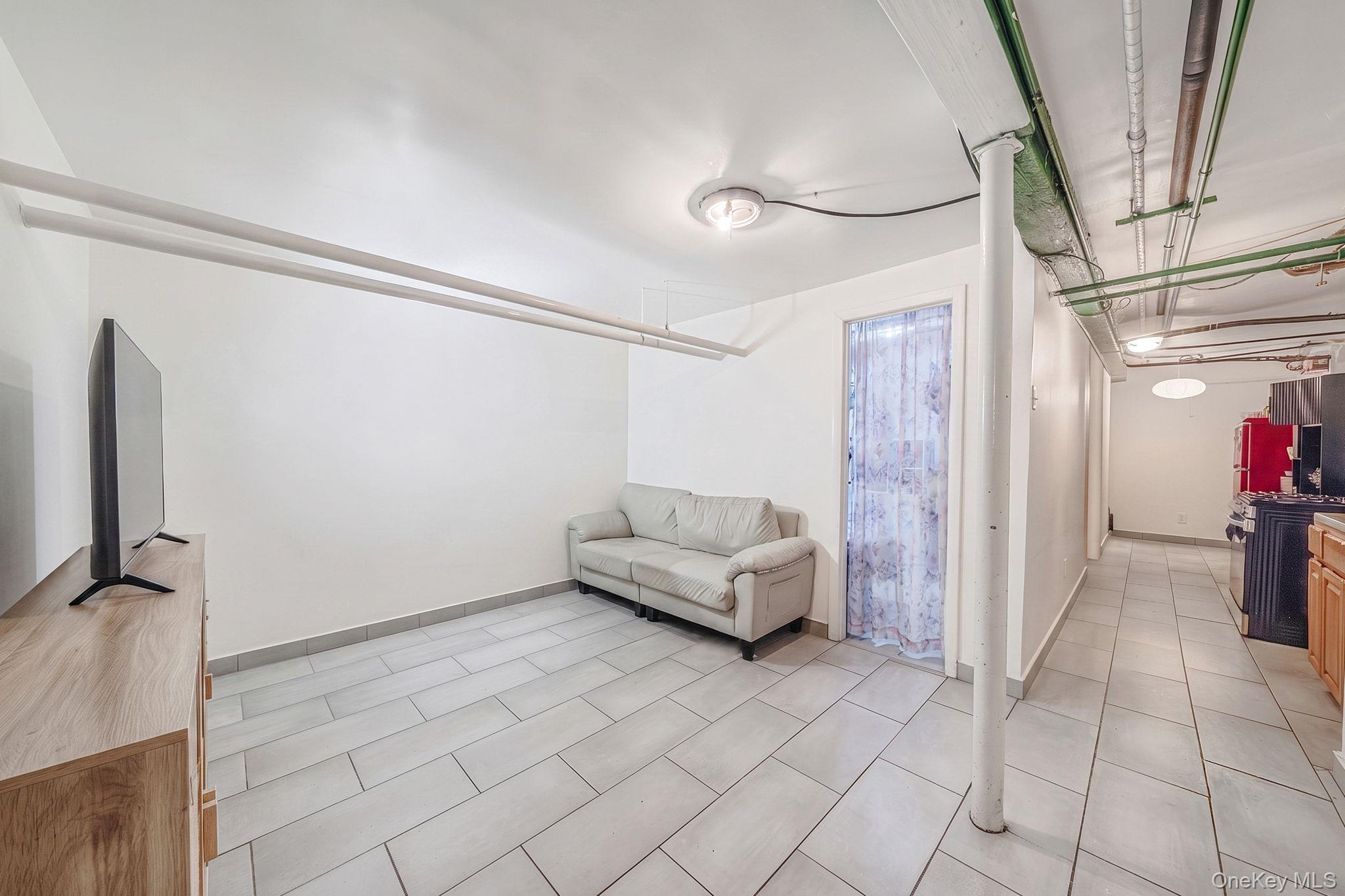 84 Autumn Avenue – For Sale photo 37