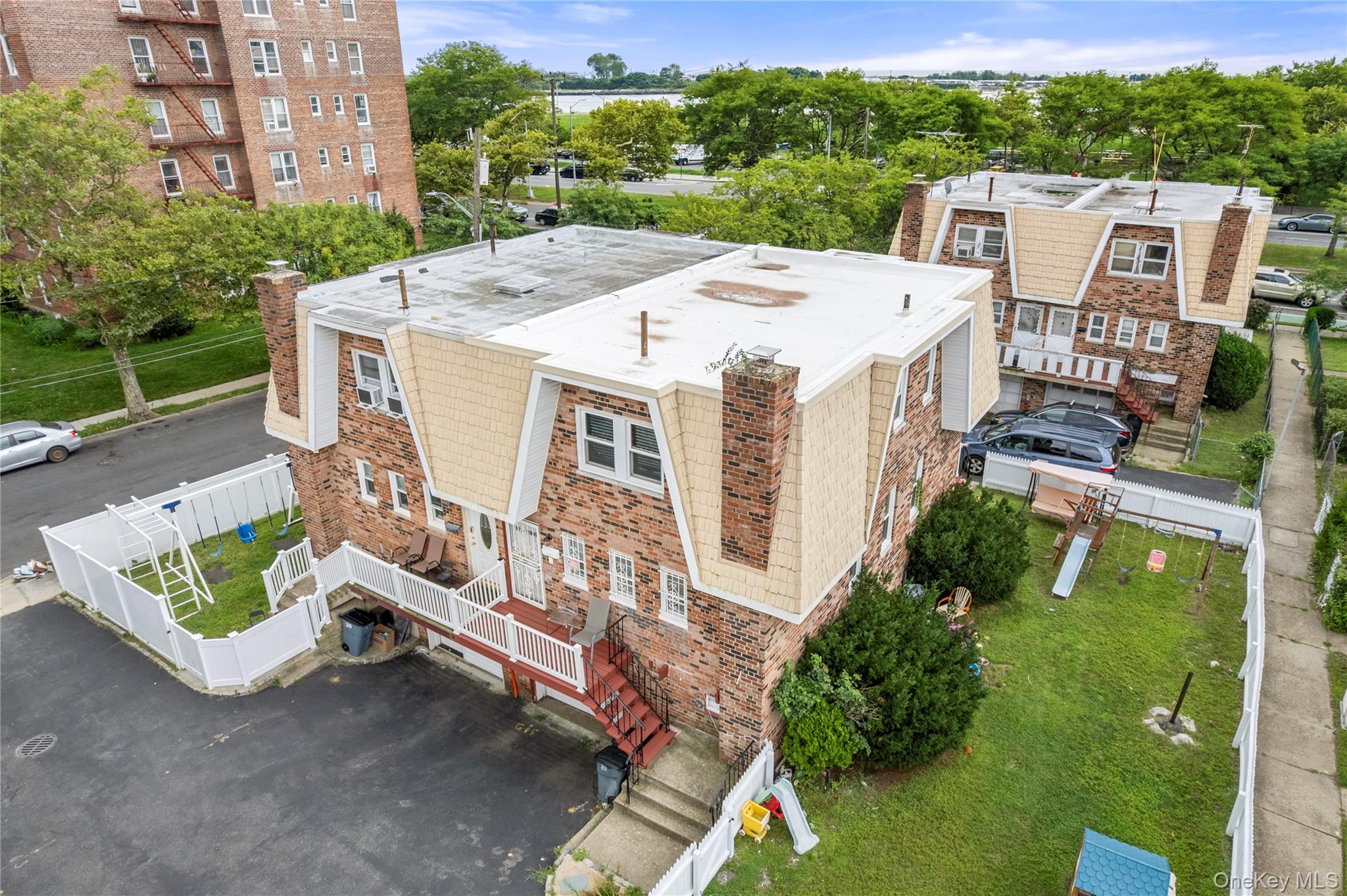 211 Beach 16th Street – For Sale photo 16