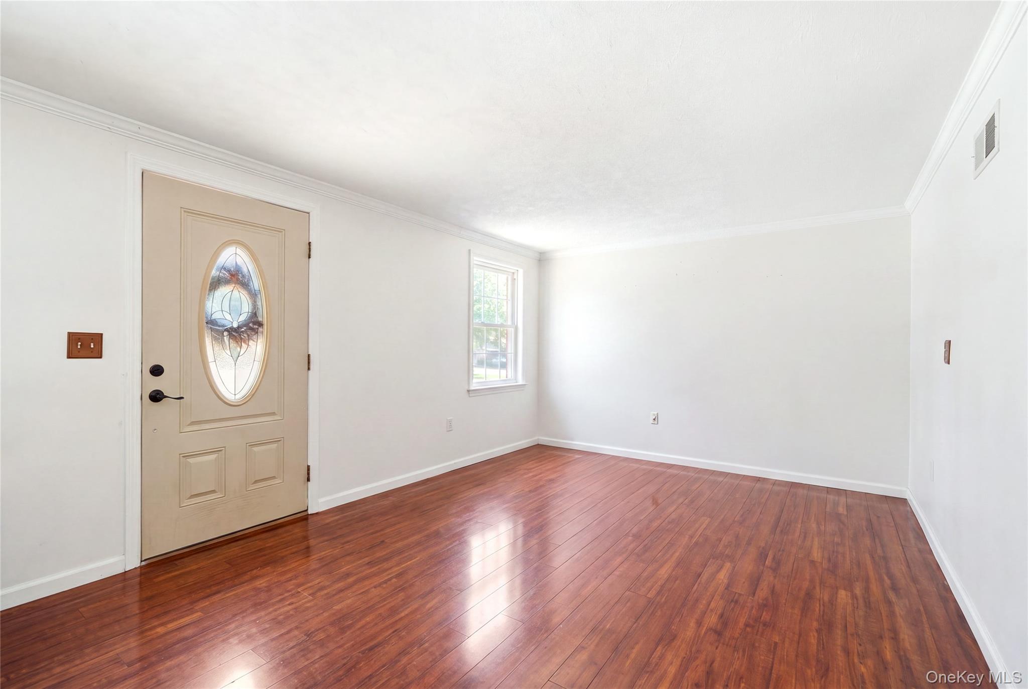 211 Hampton Avenue – For Sale photo 7