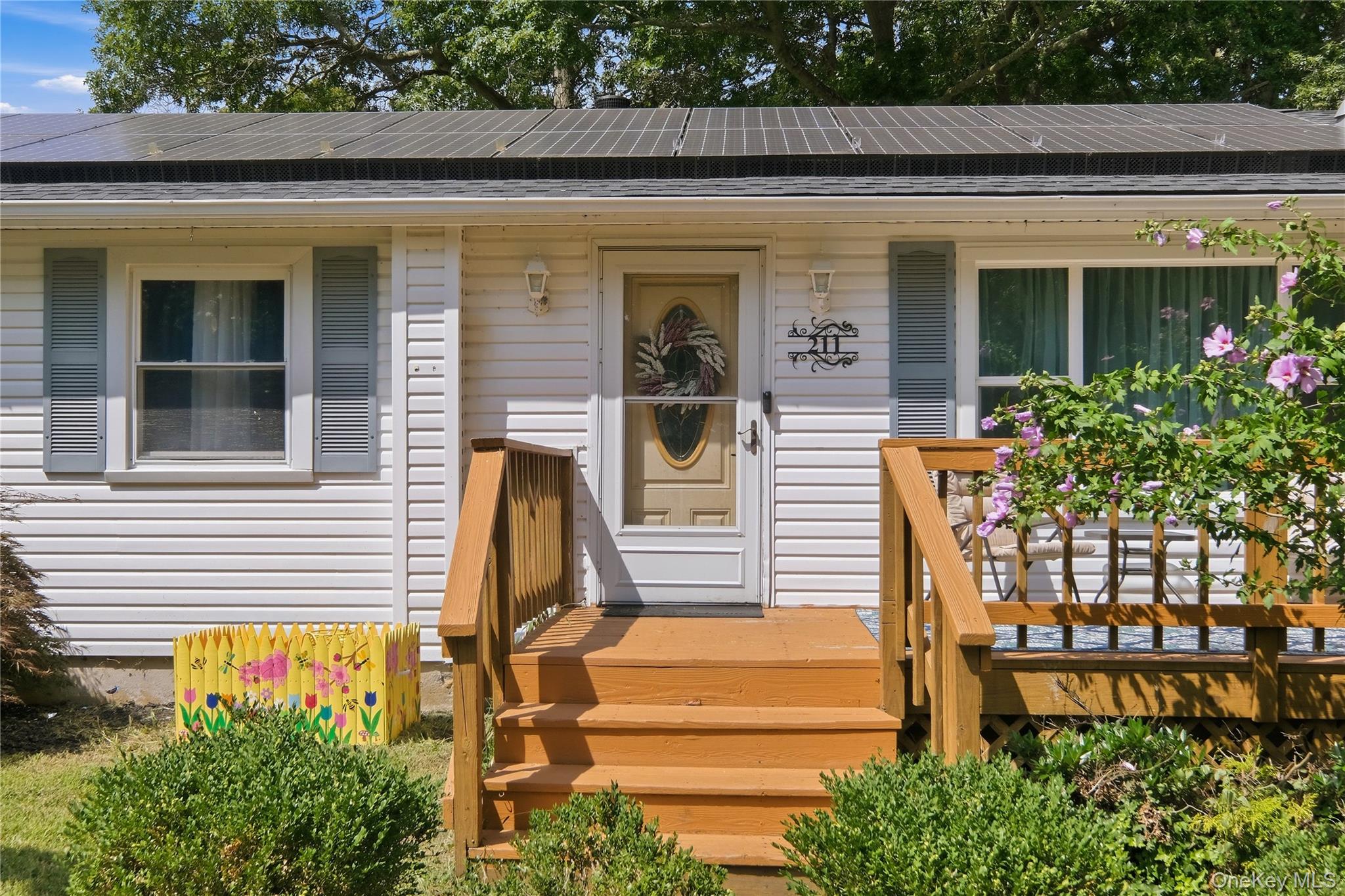 211 Hampton Avenue – For Sale photo 3