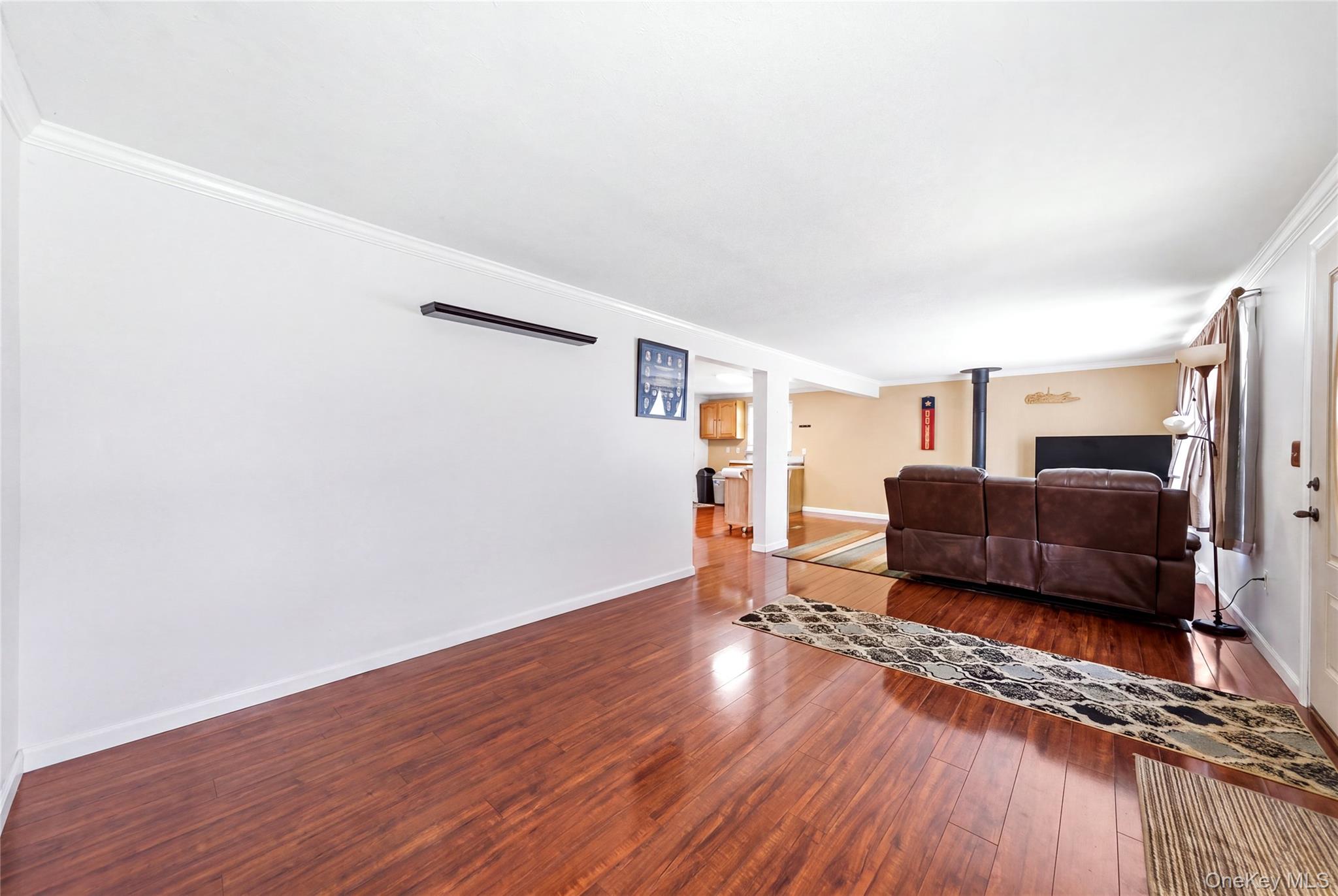 211 Hampton Avenue – For Sale photo 6