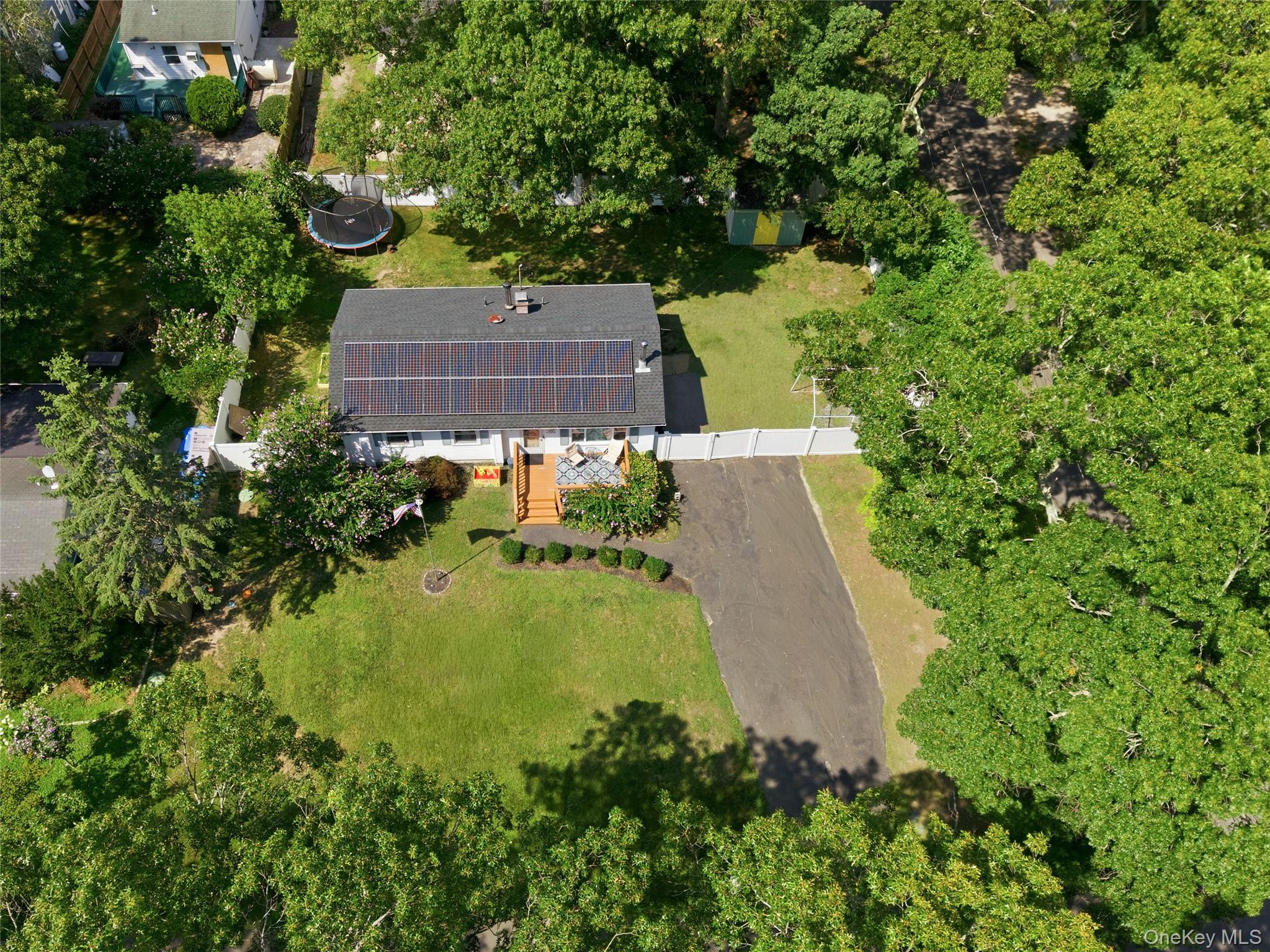 211 Hampton Avenue – For Sale photo 29