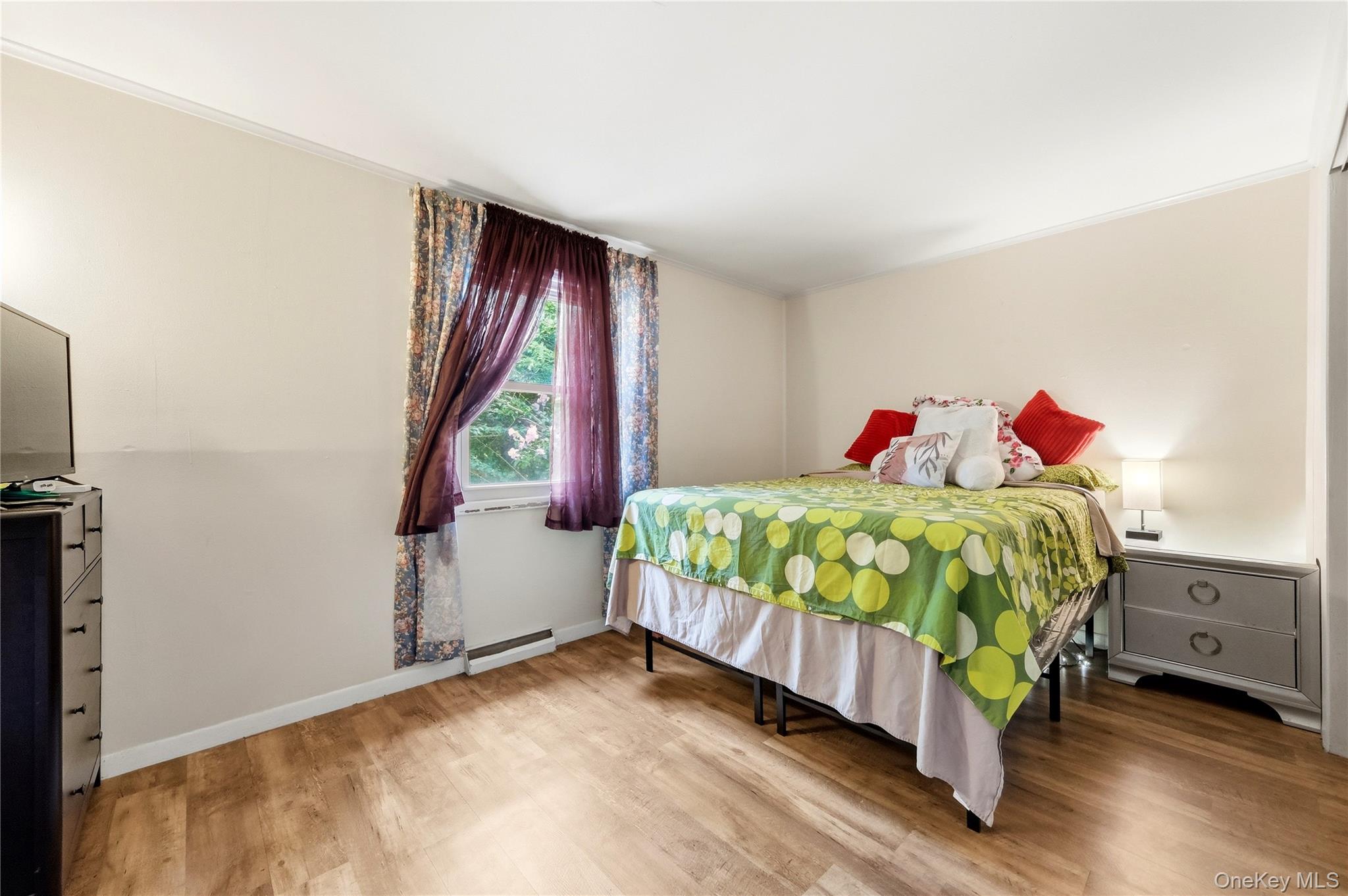 211 Hampton Avenue – For Sale photo 18