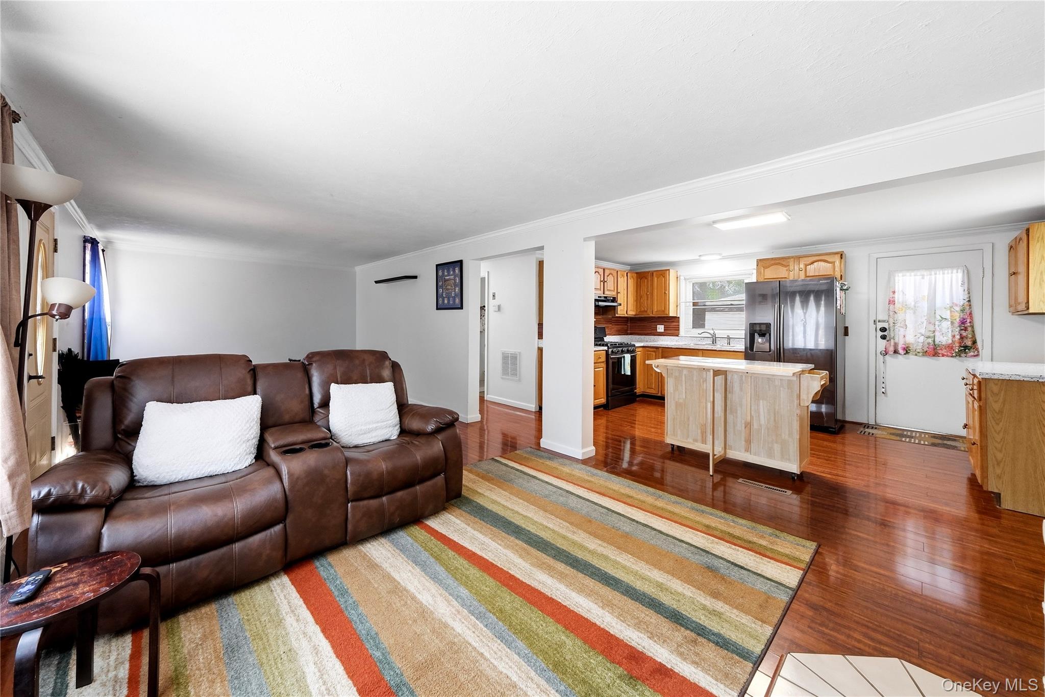 211 Hampton Avenue – For Sale photo 10