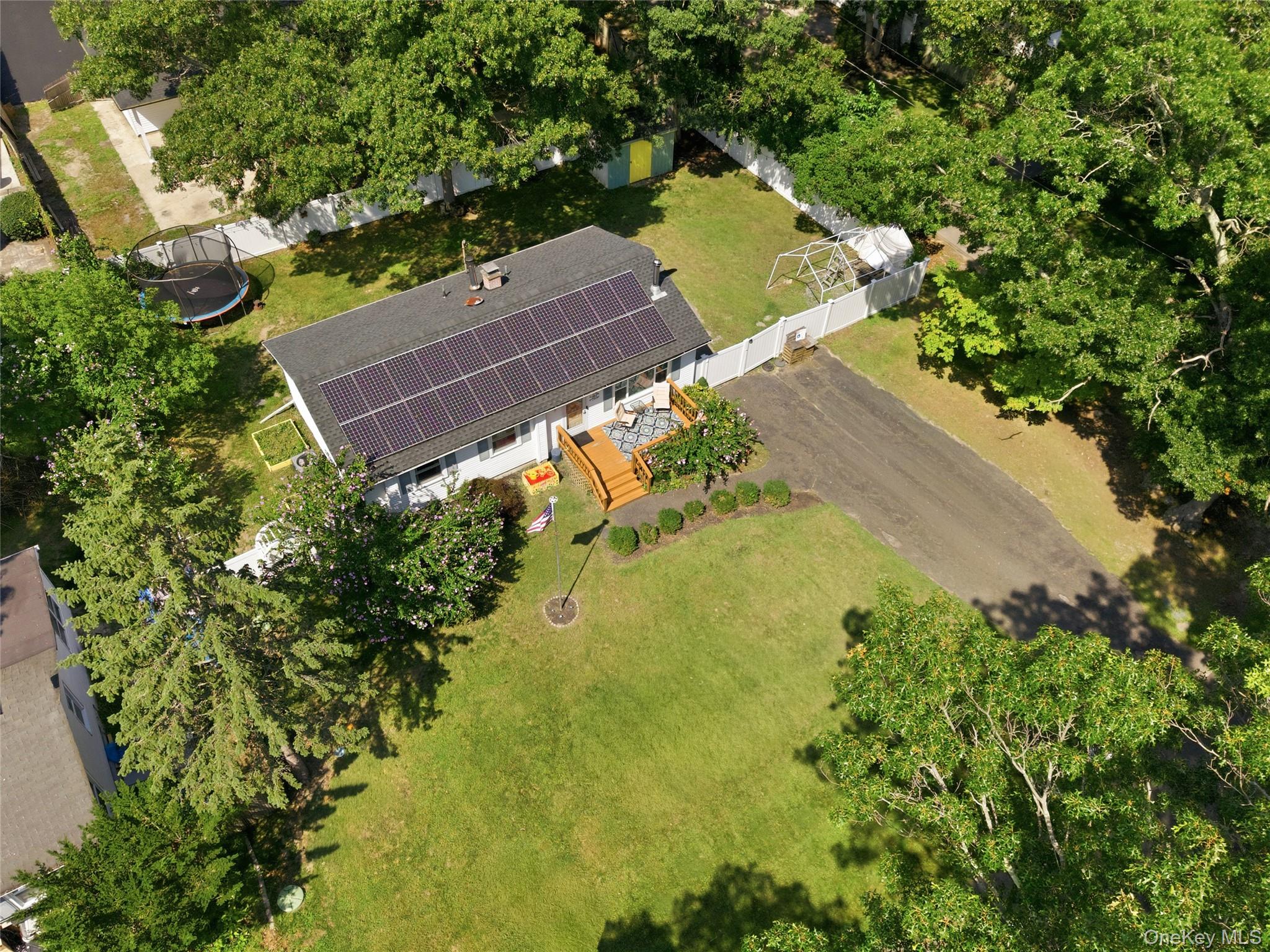 211 Hampton Avenue – For Sale photo 28