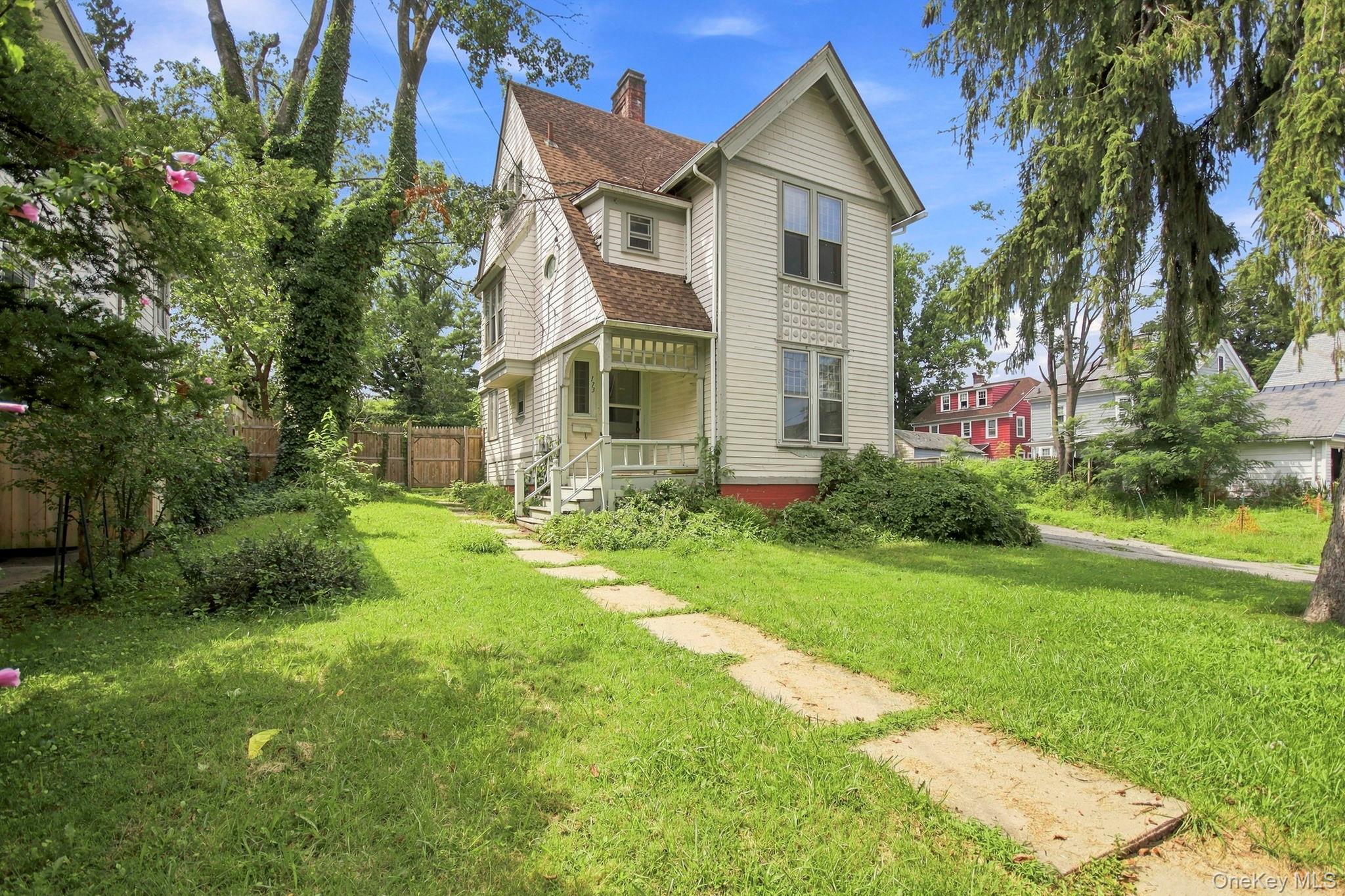 173 S Cherry Street – For Sale