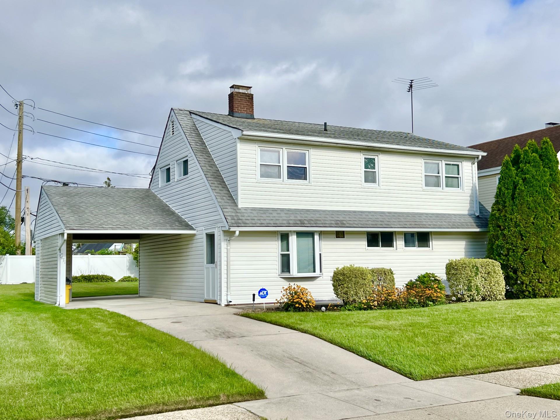 471 Division Avenue – For Rent photo 3