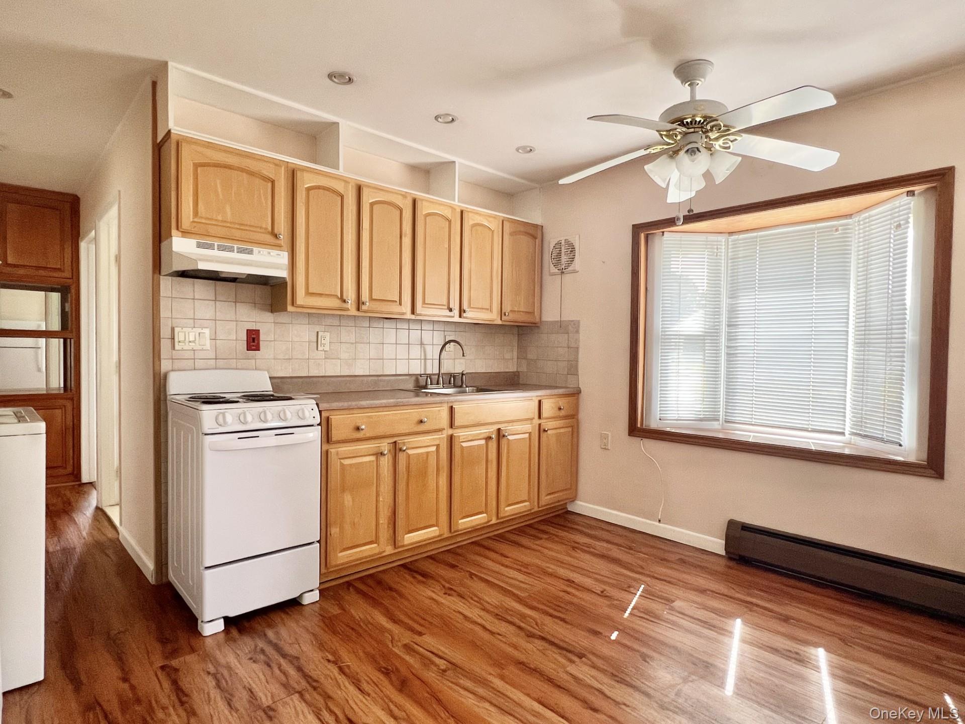 471 Division Avenue – For Rent