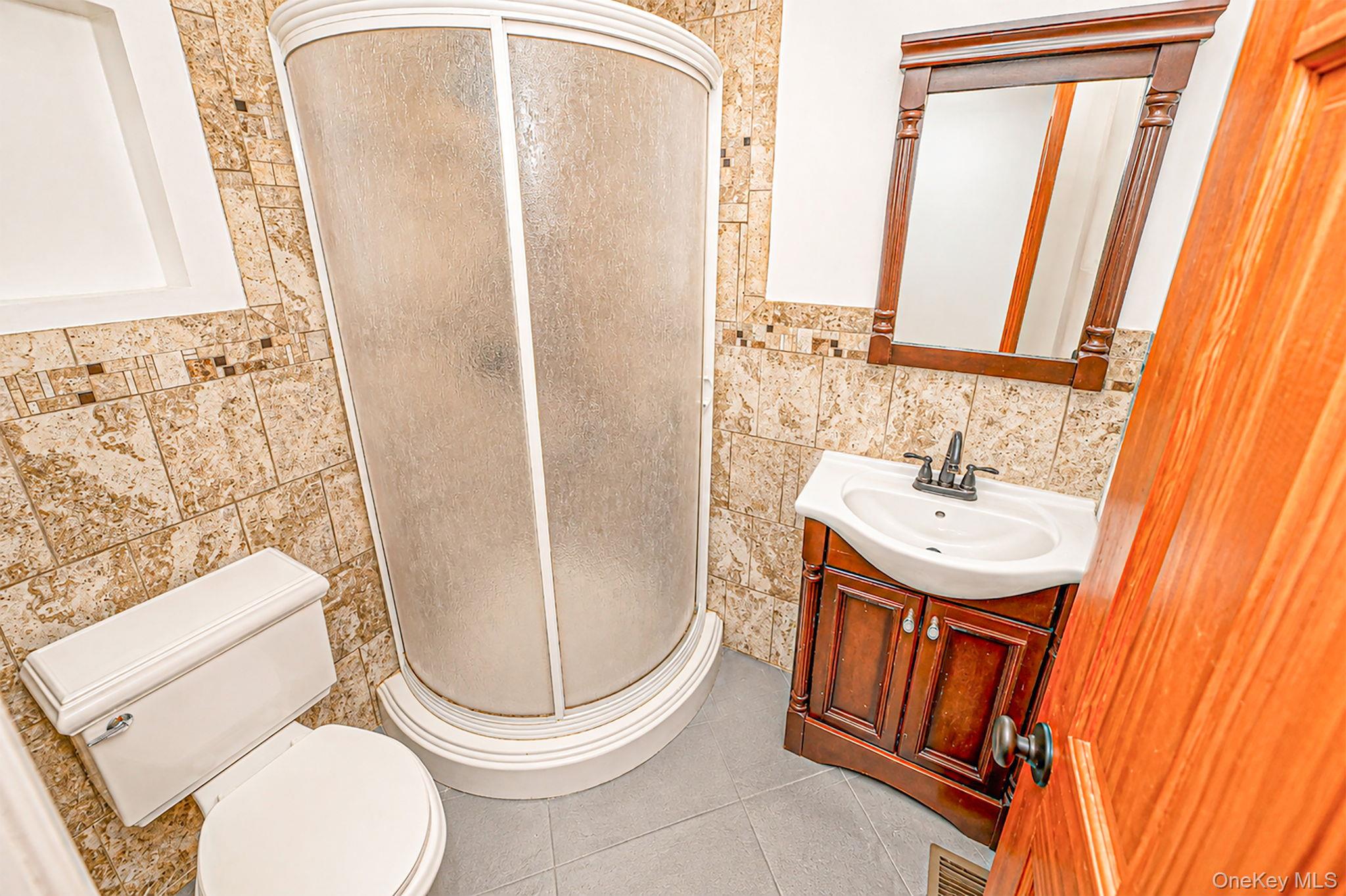 8 Ralph Avenue – For Sale photo 11