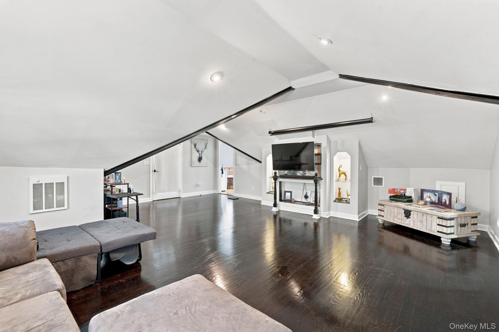 8 Ralph Avenue – For Sale photo 28