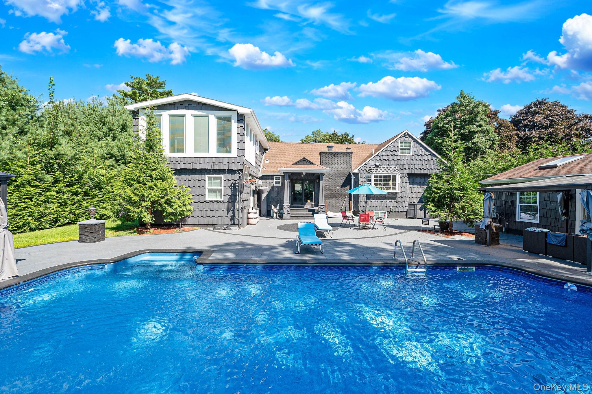 8 Ralph Avenue – For Sale photo 6