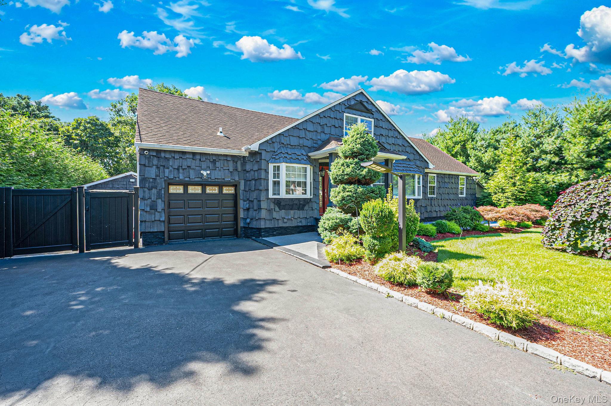 8 Ralph Avenue – For Sale photo 2