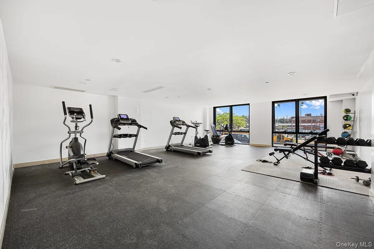 7065 Queens Boulevard, Unit 6A photo 12
