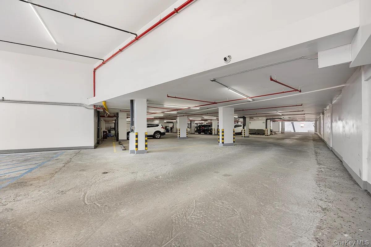 7065 Queens Boulevard, Unit 6A photo 13