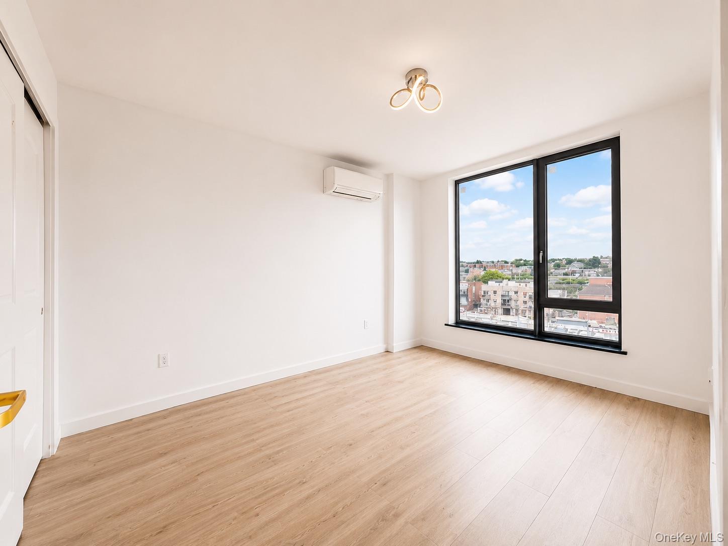 7065 Queens Boulevard, Unit 6A photo 7
