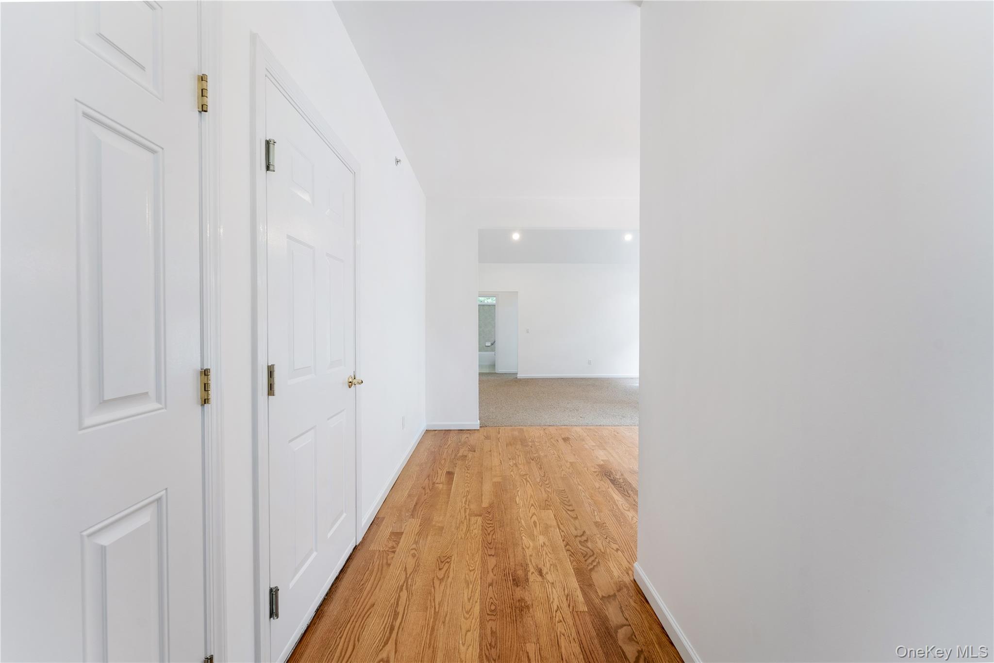 7 Pond Circle – For Sale photo 5