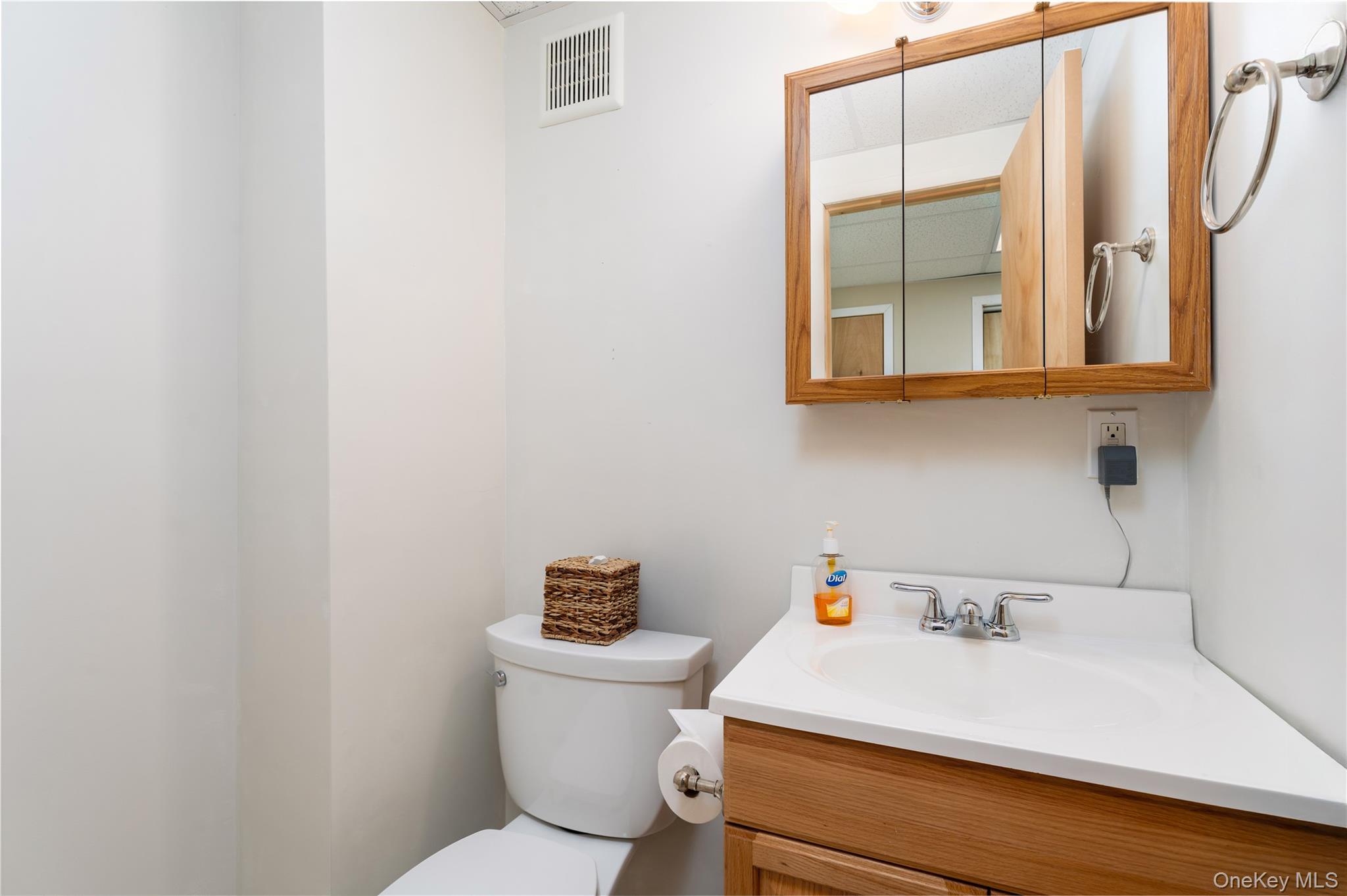 7 Pond Circle – For Sale photo 30