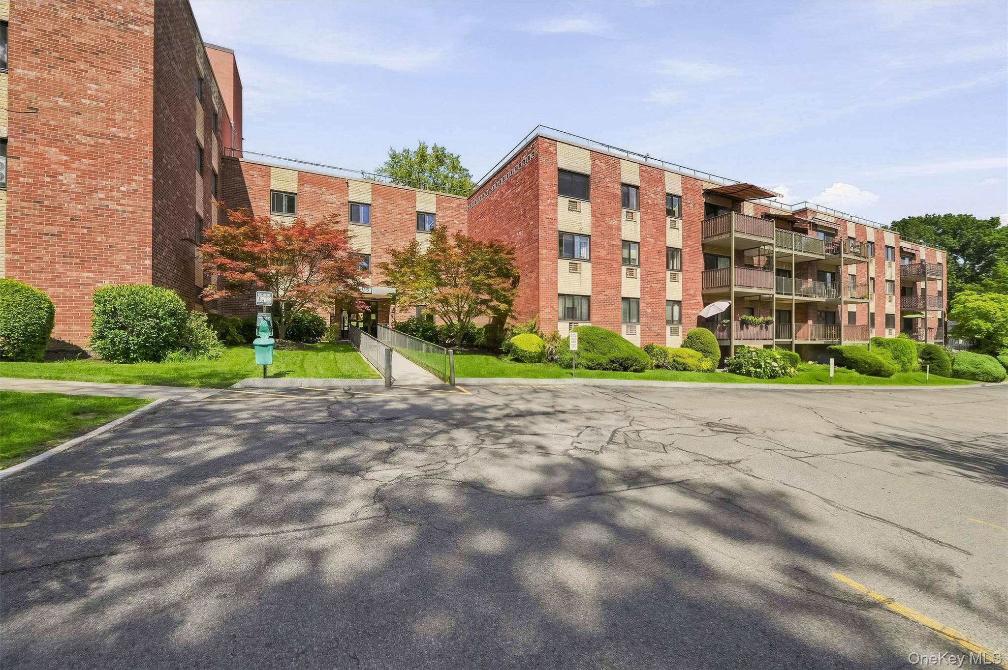 115 Dehaven Drive, Unit 305 photo 4