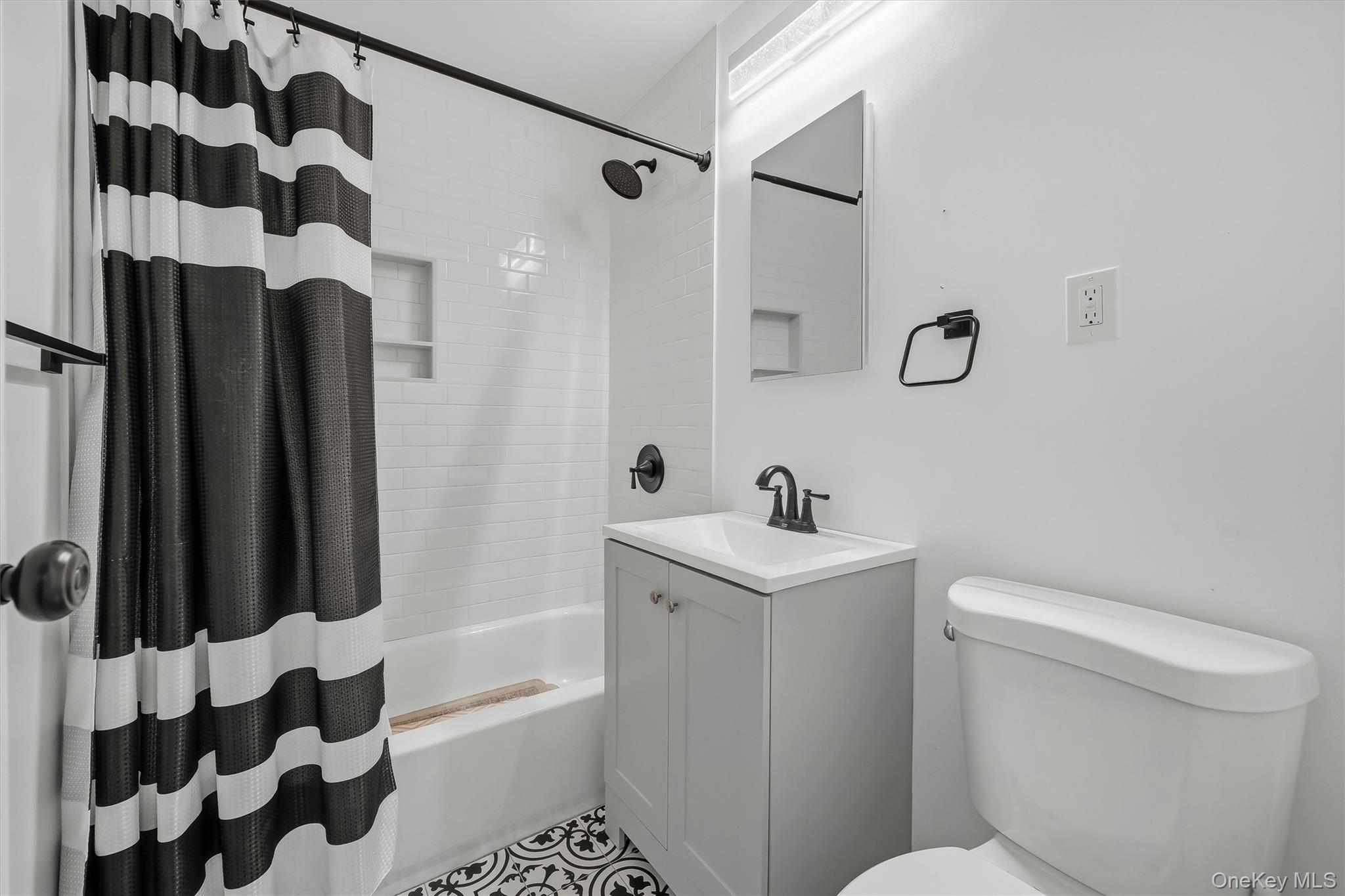115 Dehaven Drive, Unit 305 photo 11