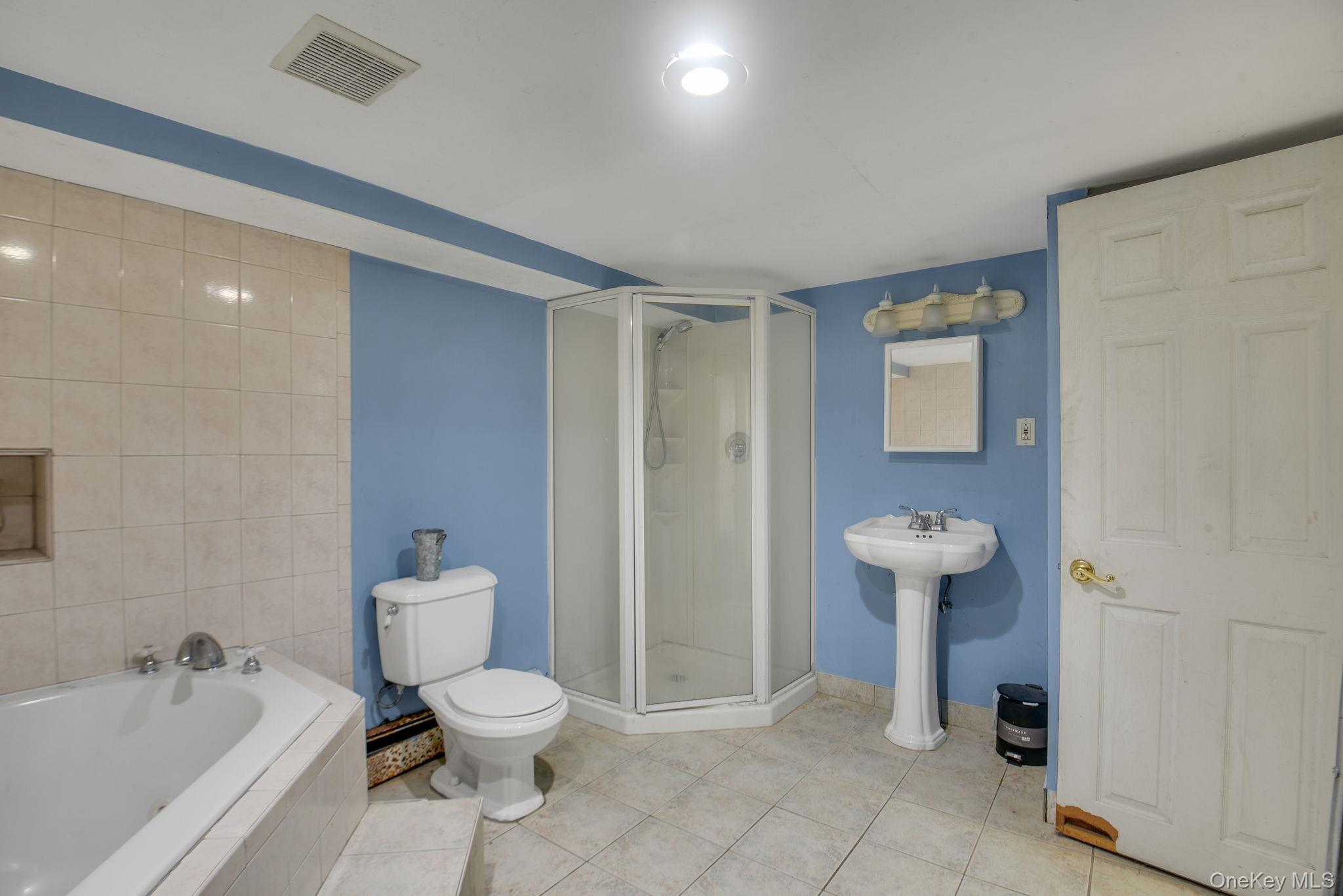 24 Doyle Drive – For Sale photo 16