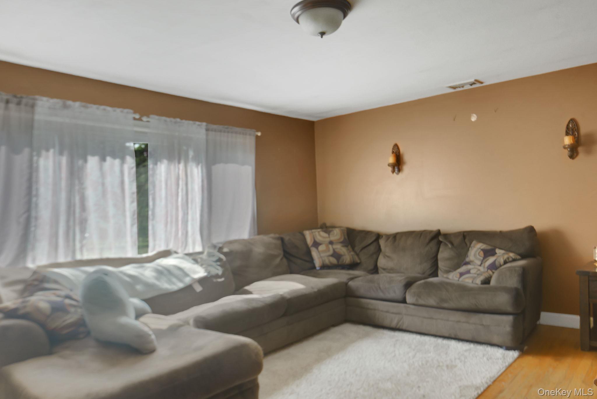 24 Doyle Drive – For Sale photo 3
