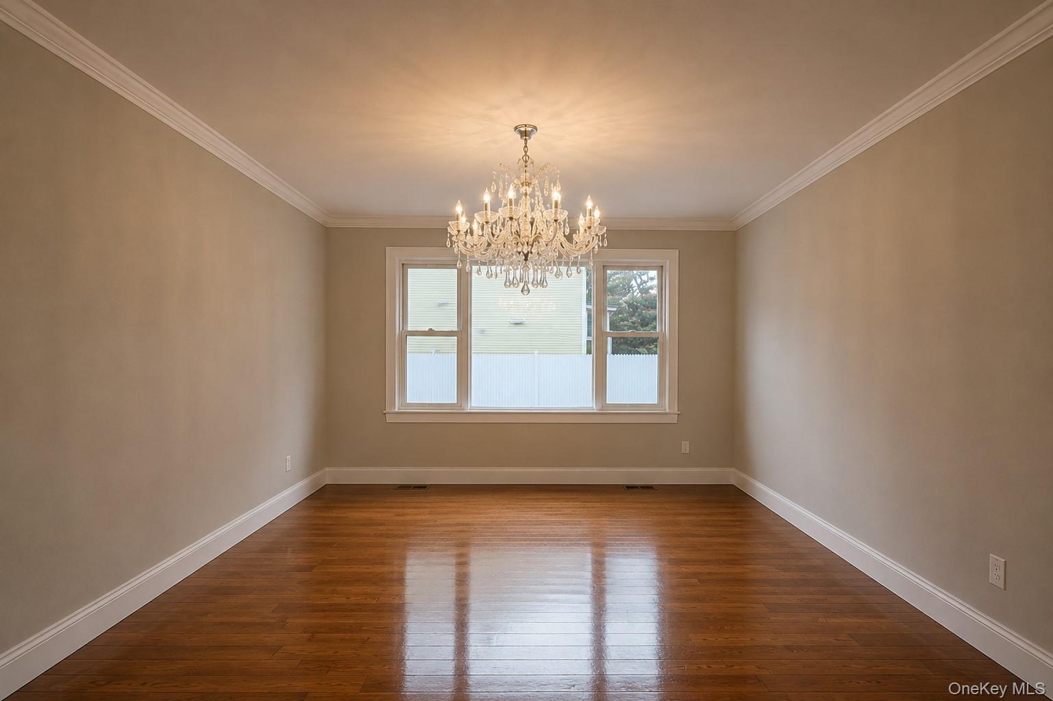 82 Vernon Avenue – For Sale photo 11
