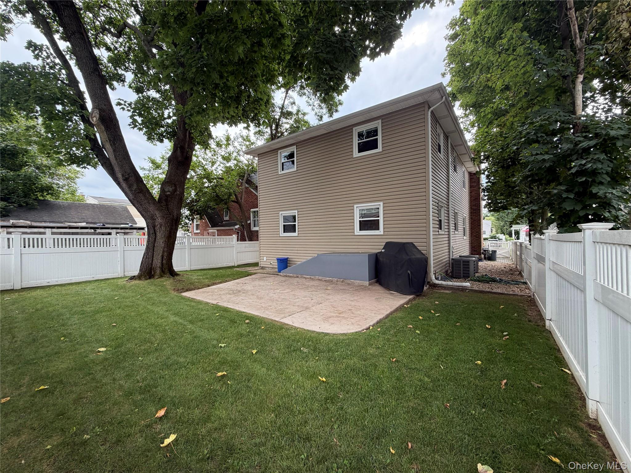 40 Edgewood Road, Unit First Floo photo 17