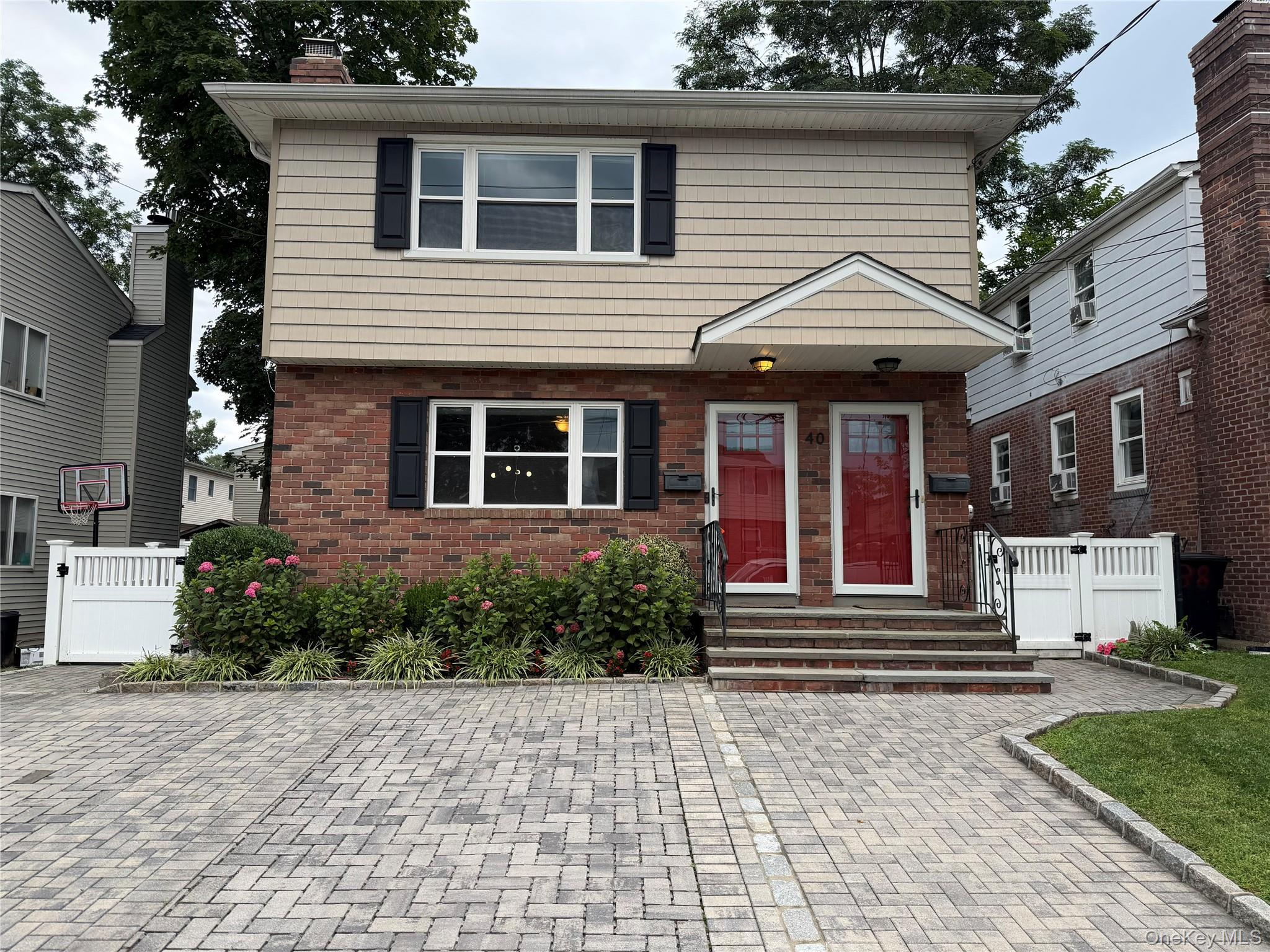 40 Edgewood Road, Unit First Floo