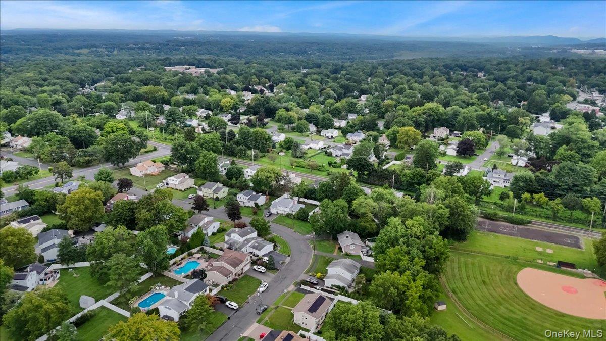 47 Chestnut Oval – For Sale photo 46